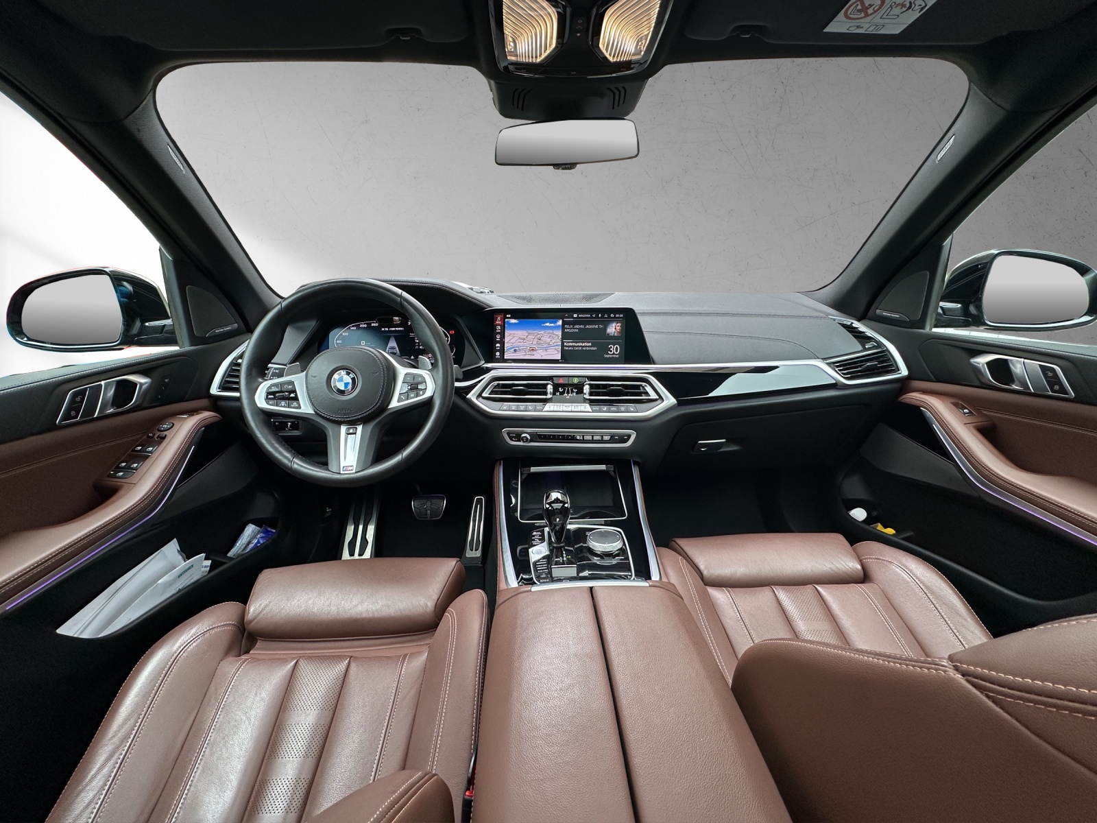 BMW X5 xDrive M50i Steptronic-image-11