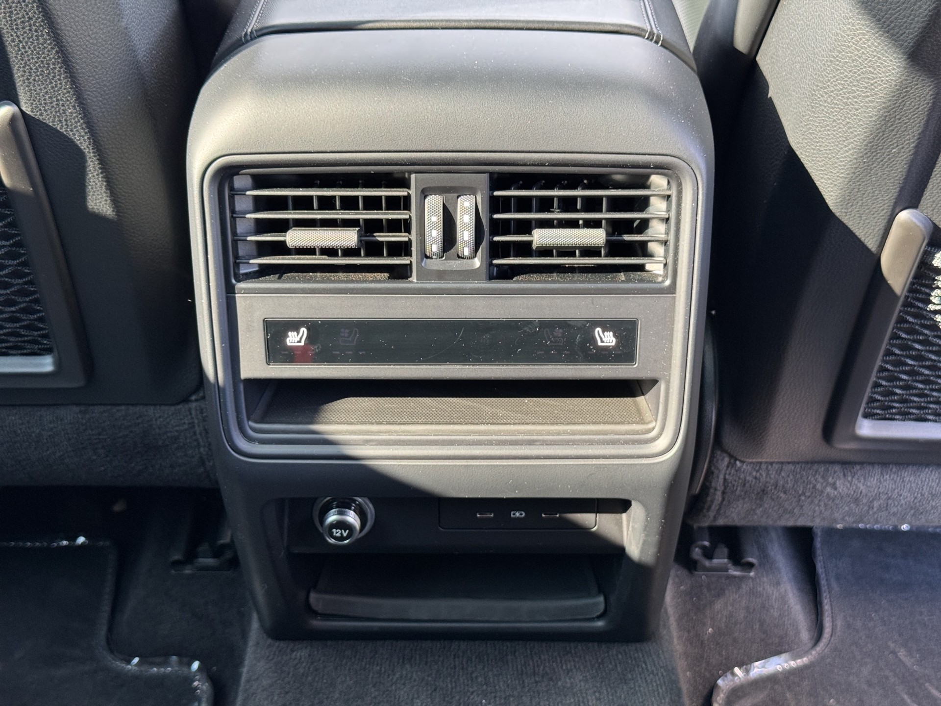 PORSCHE Cayenne Coupé E-Hybrid Tiptronic-image-25