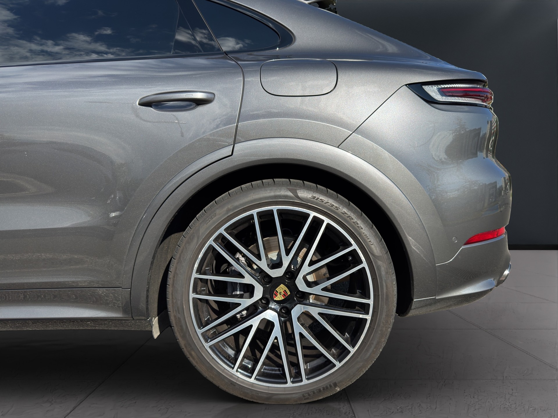PORSCHE Cayenne Coupé E-Hybrid Tiptronic-image-21