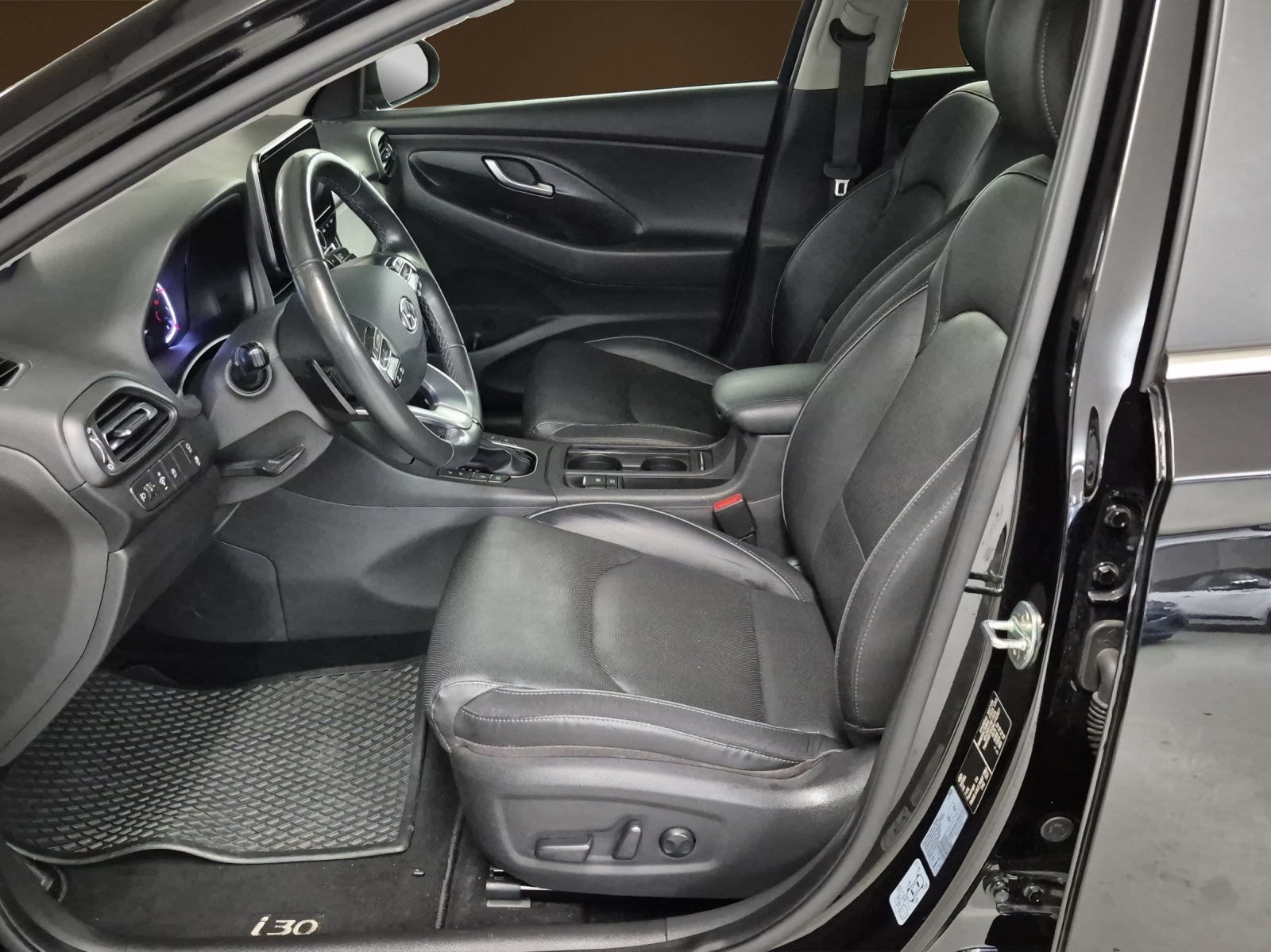 HYUNDAI i30 1.5 T-GDi Vertex-image-5