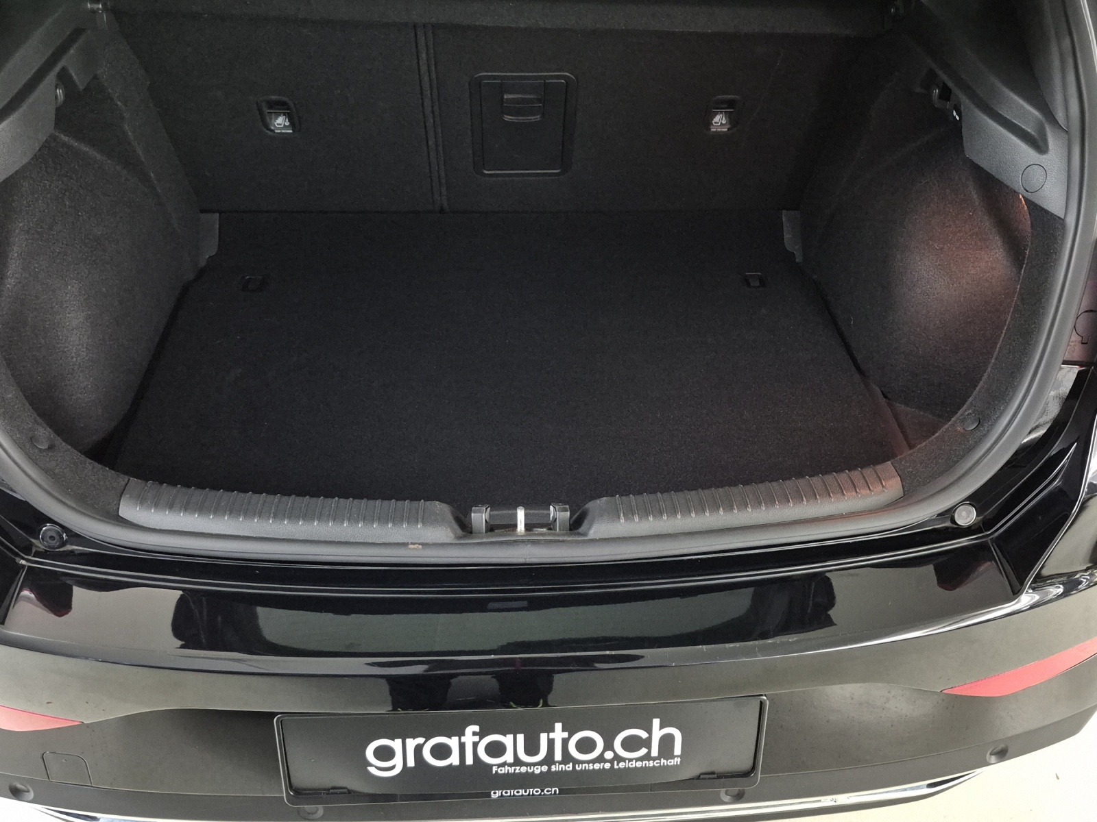 HYUNDAI i30 1.5 T-GDi Vertex-image-9