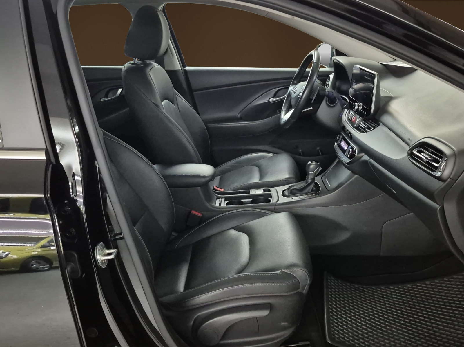 HYUNDAI i30 1.5 T-GDi Vertex-image-8