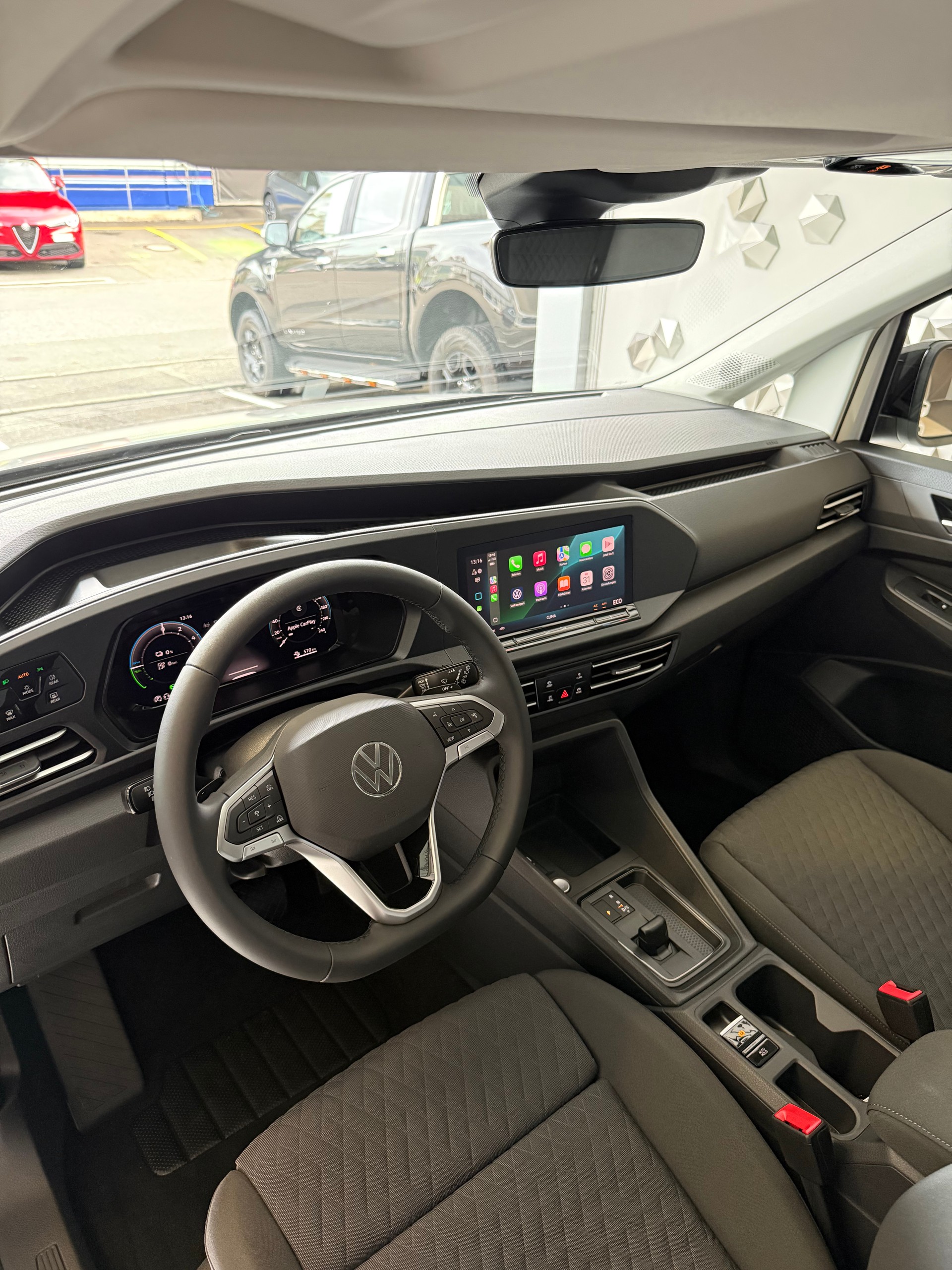 VW Caddy Maxi 1.5 TSI Plug in Hybrid DSG EDITION-image-4