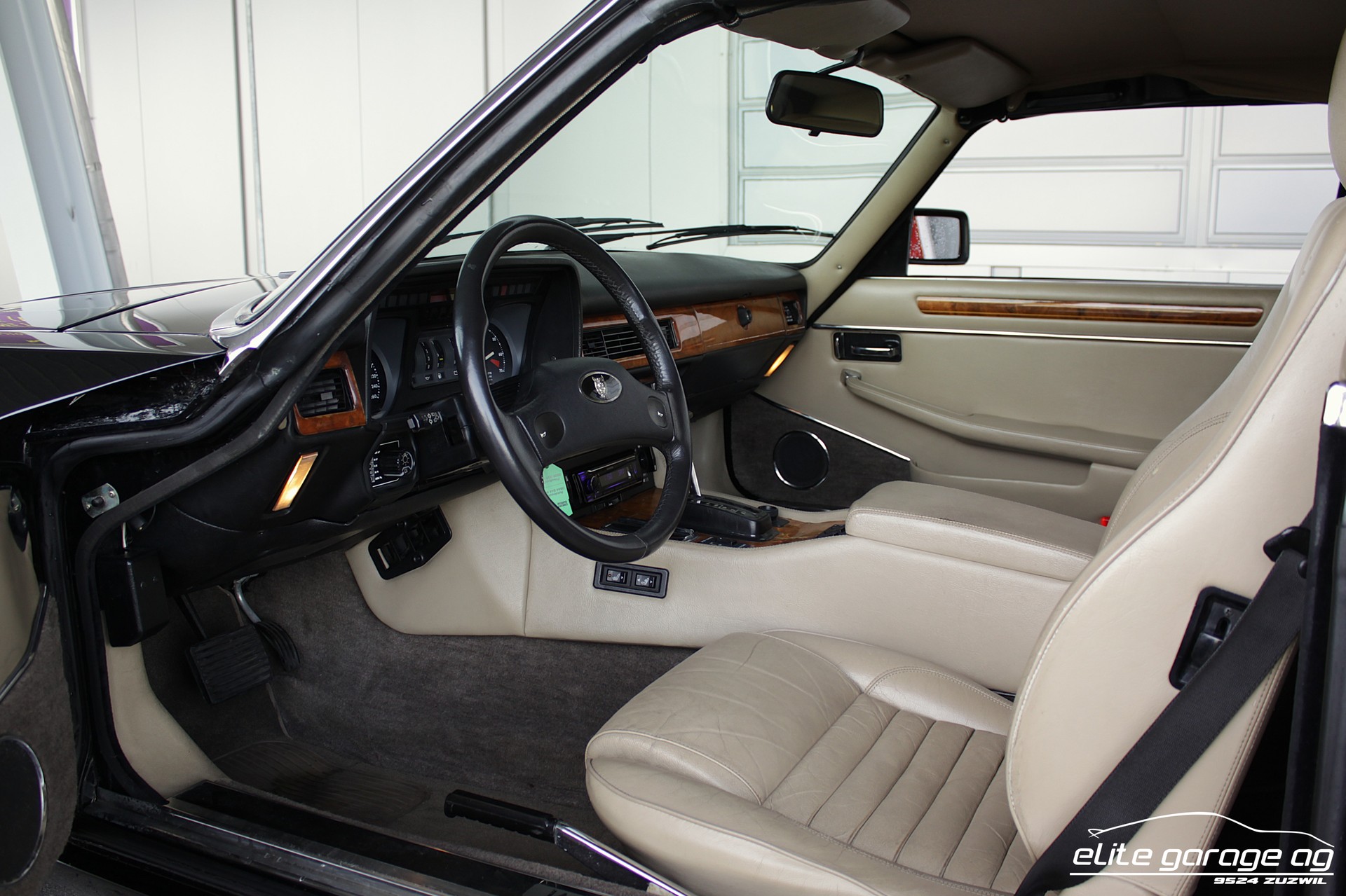 JAGUAR XJS 5.3 V12 Convertible VETERANENGEPRÜFT-image-13