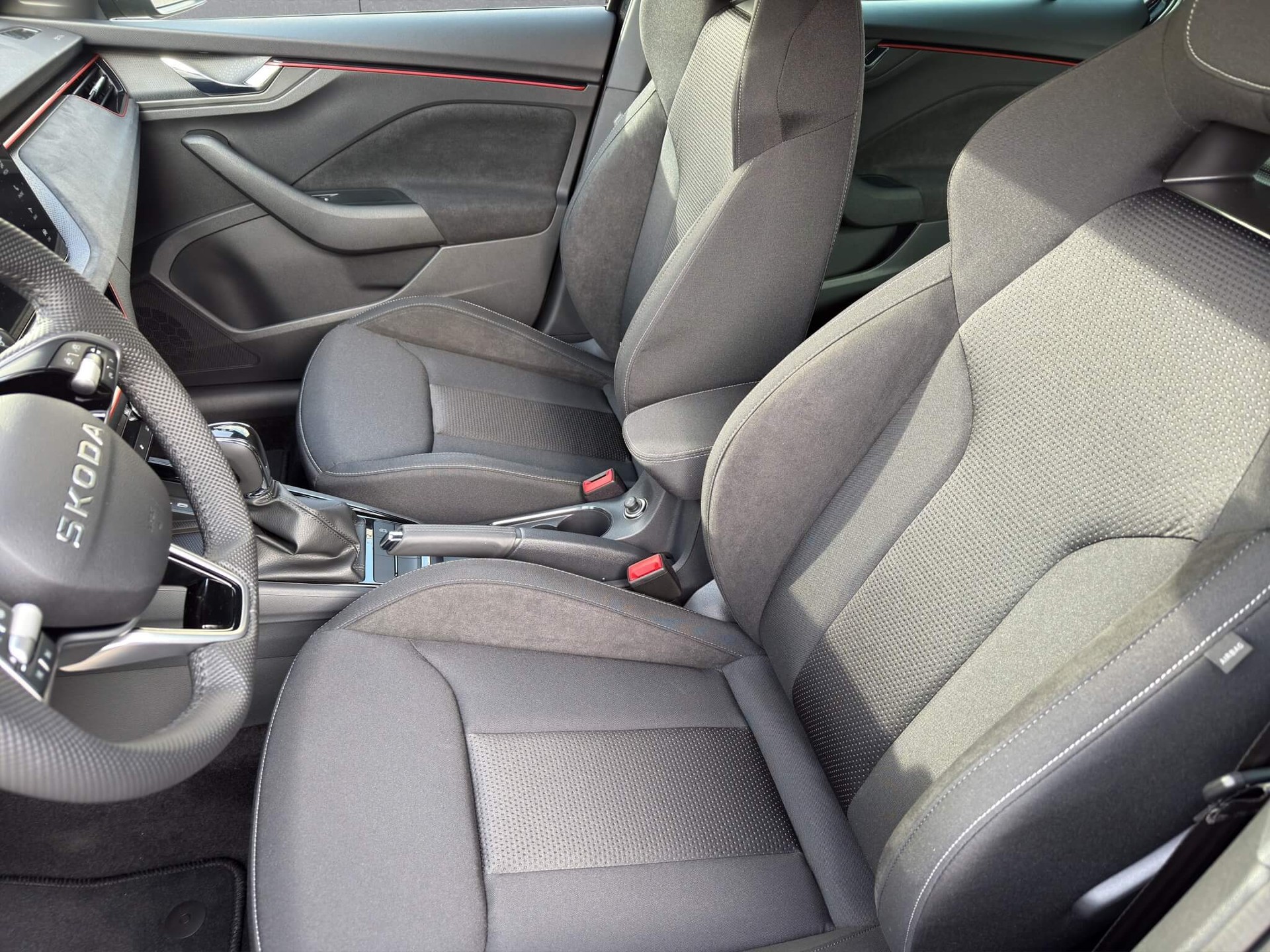 SKODA Scala 1.0 TSI Dynamic DSG-image-5