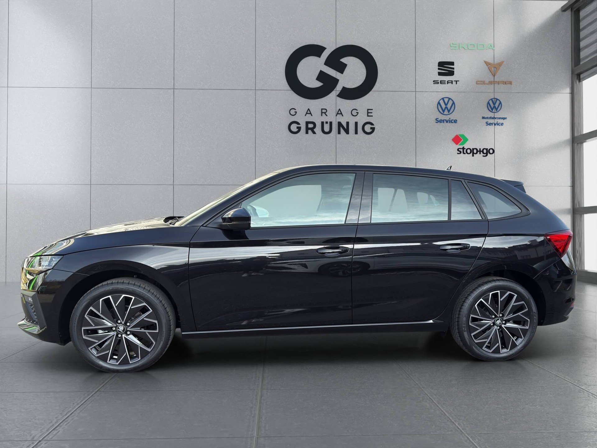 SKODA Scala 1.0 TSI Dynamic DSG-image-2