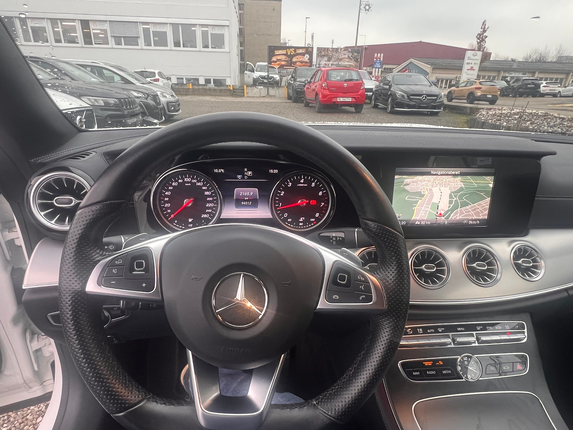 MERCEDES-BENZ E 300 Coupé AMG Line 9G-Tronic-image-14