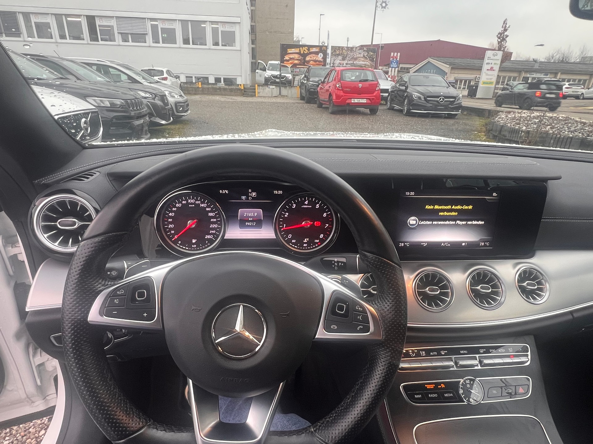 MERCEDES-BENZ E 300 Coupé AMG Line 9G-Tronic-image-13