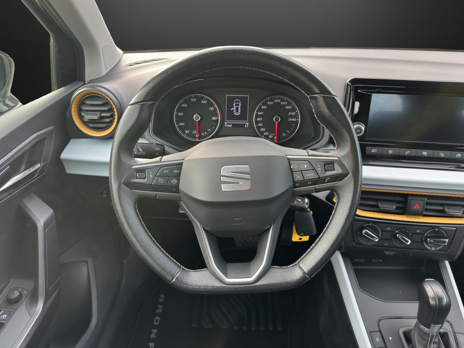 SEAT Arona 1.0 TSI Eco Style DSG-image-10