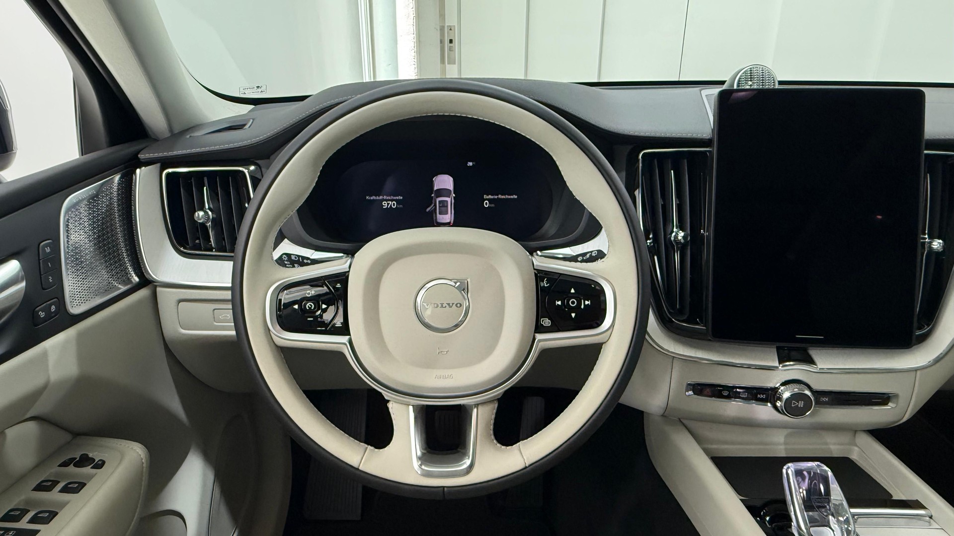 VOLVO XC60 2.0 T6 TE Ultra Bright eA-image-12