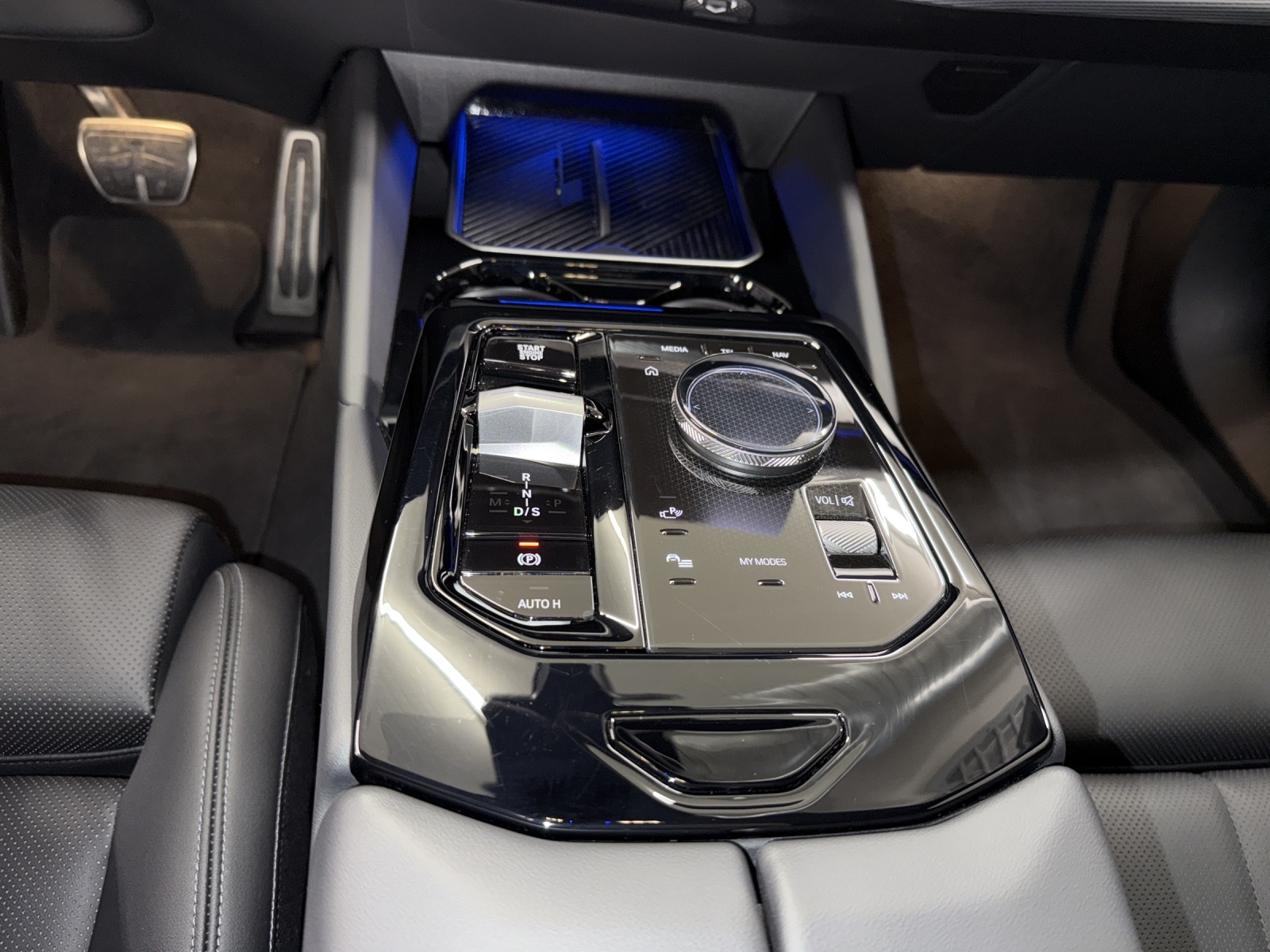 BMW 520d xDr 48V Tour M Sport-image-16