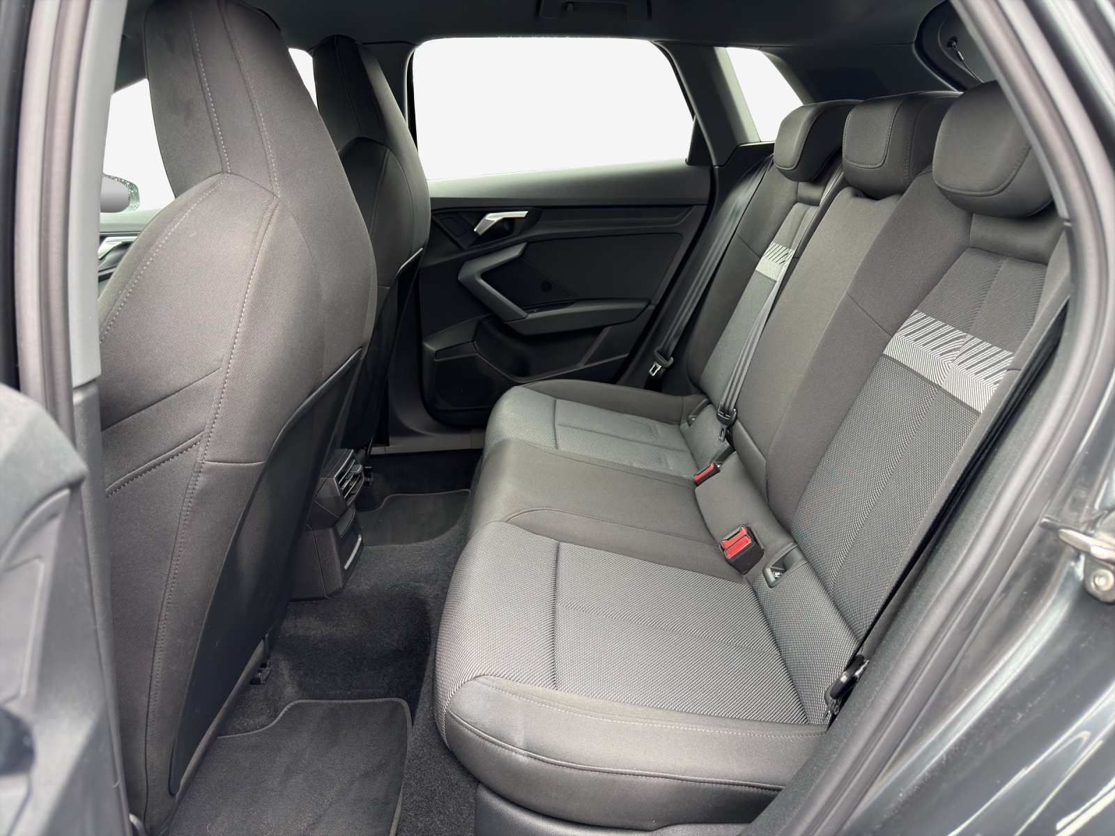 AUDI A3 Sportback 40 TFSI e Attraction S-tronic-image-11