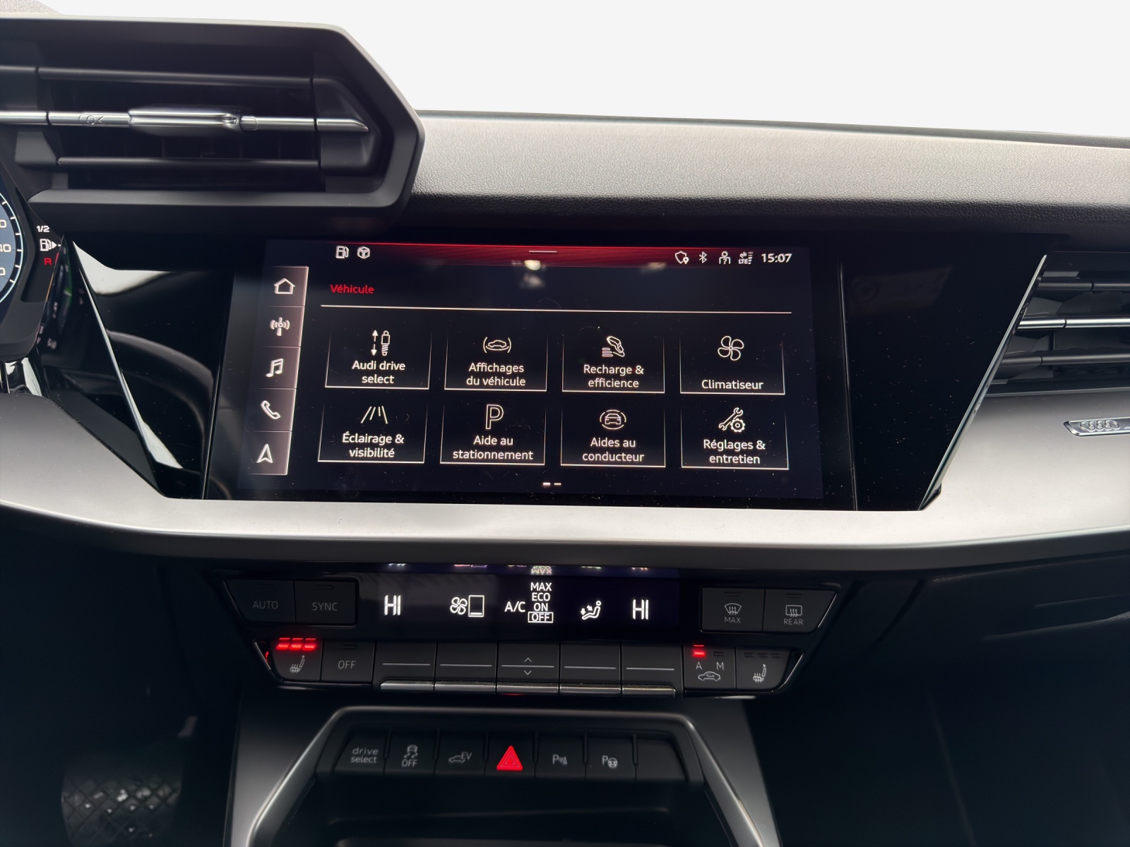 AUDI A3 Sportback 40 TFSI e Attraction S-tronic-image-10