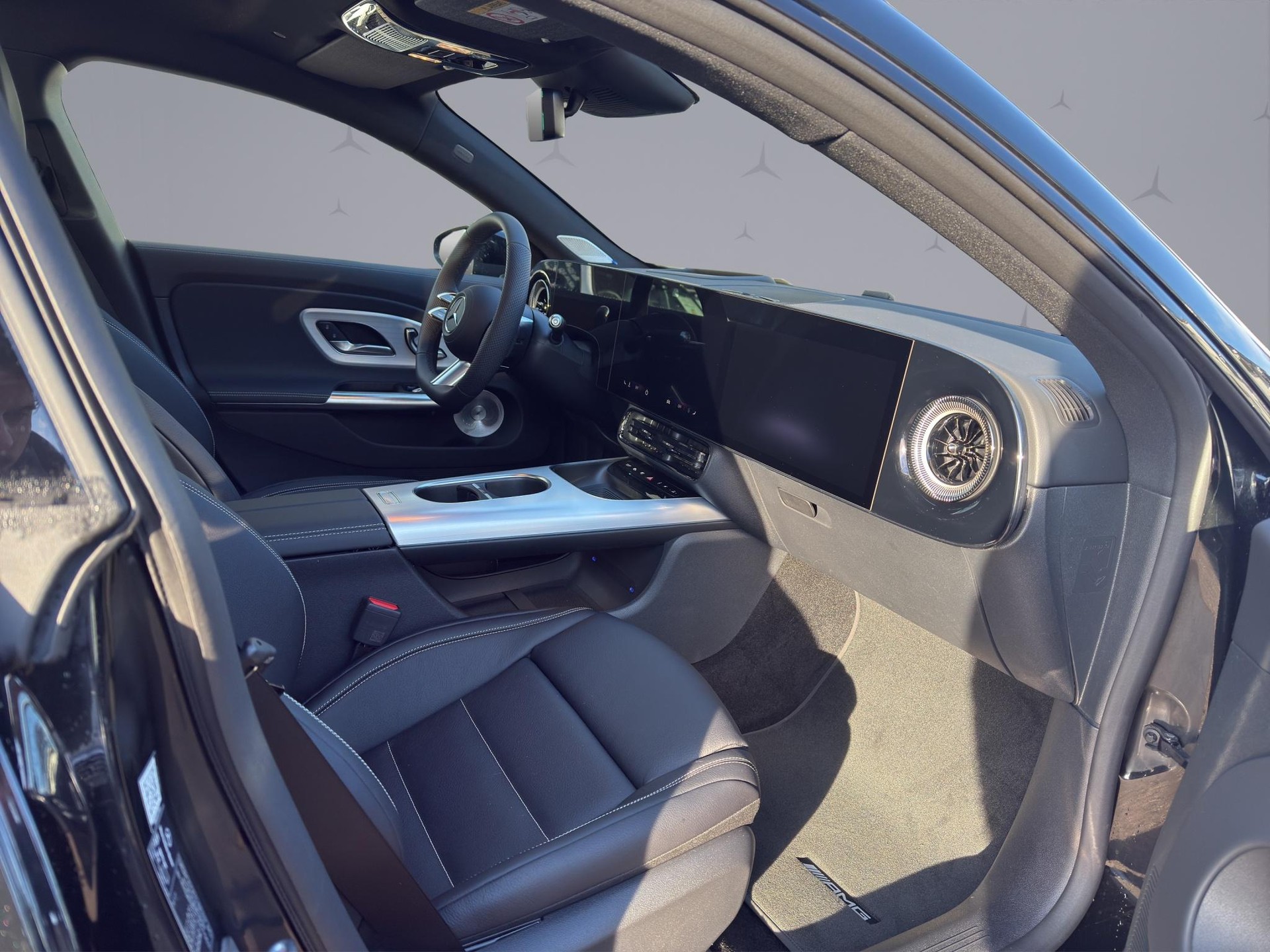 MERCEDES-BENZ CLA 220 AMG Line 4matic-image-19