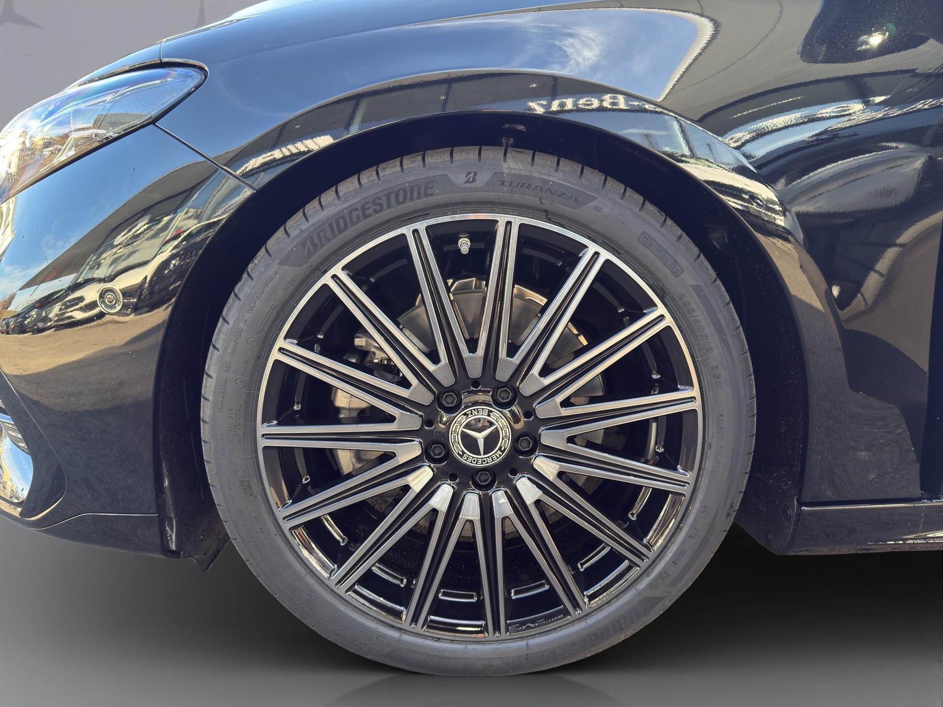MERCEDES-BENZ CLA 220 AMG Line 4matic-image-17