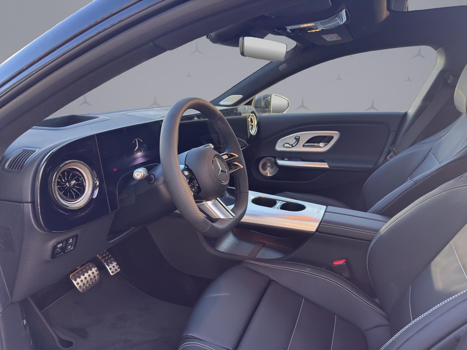 MERCEDES-BENZ CLA 220 AMG Line 4matic-image-8
