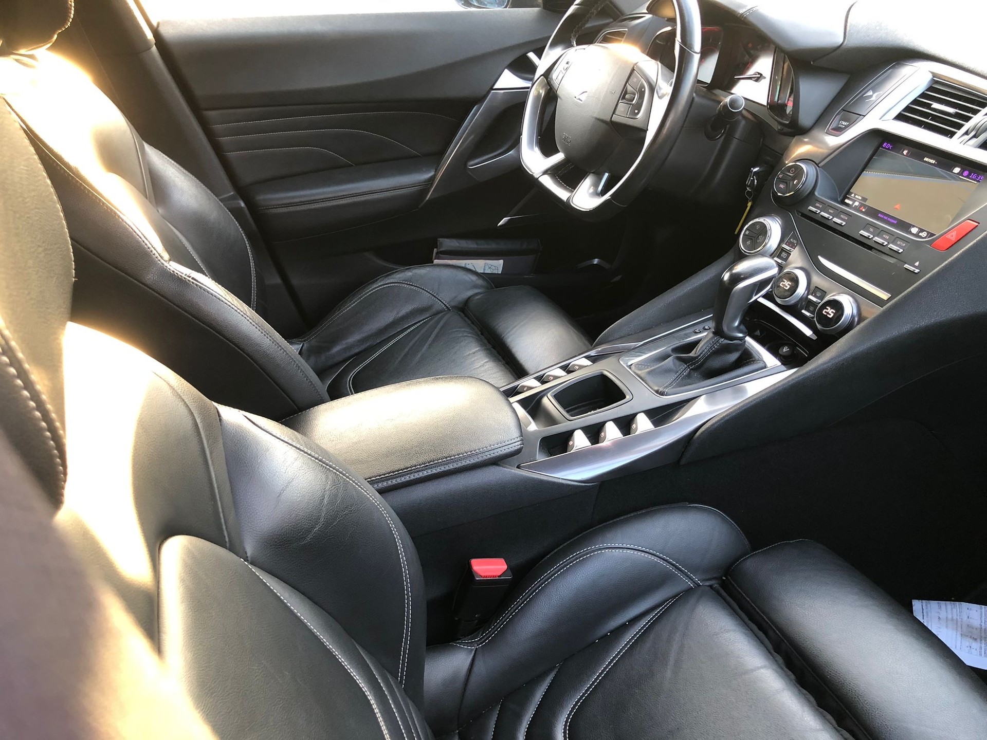 DS AUTOMOBILES DS5 1.6 Turbo SO Chic Automatic-image-2