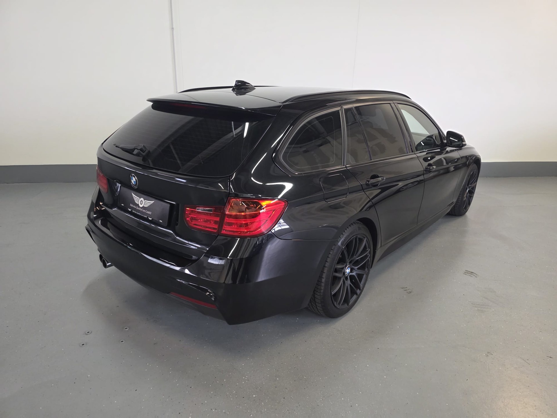 BMW 335d xDrive Touring Steptronic-image-11