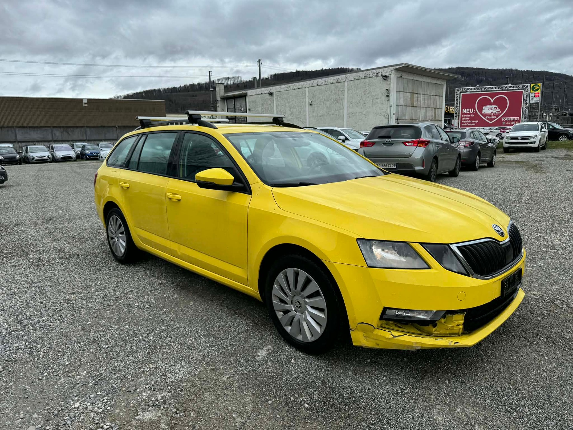 SKODA Octavia Combi 1.5 TSI Active-image-6