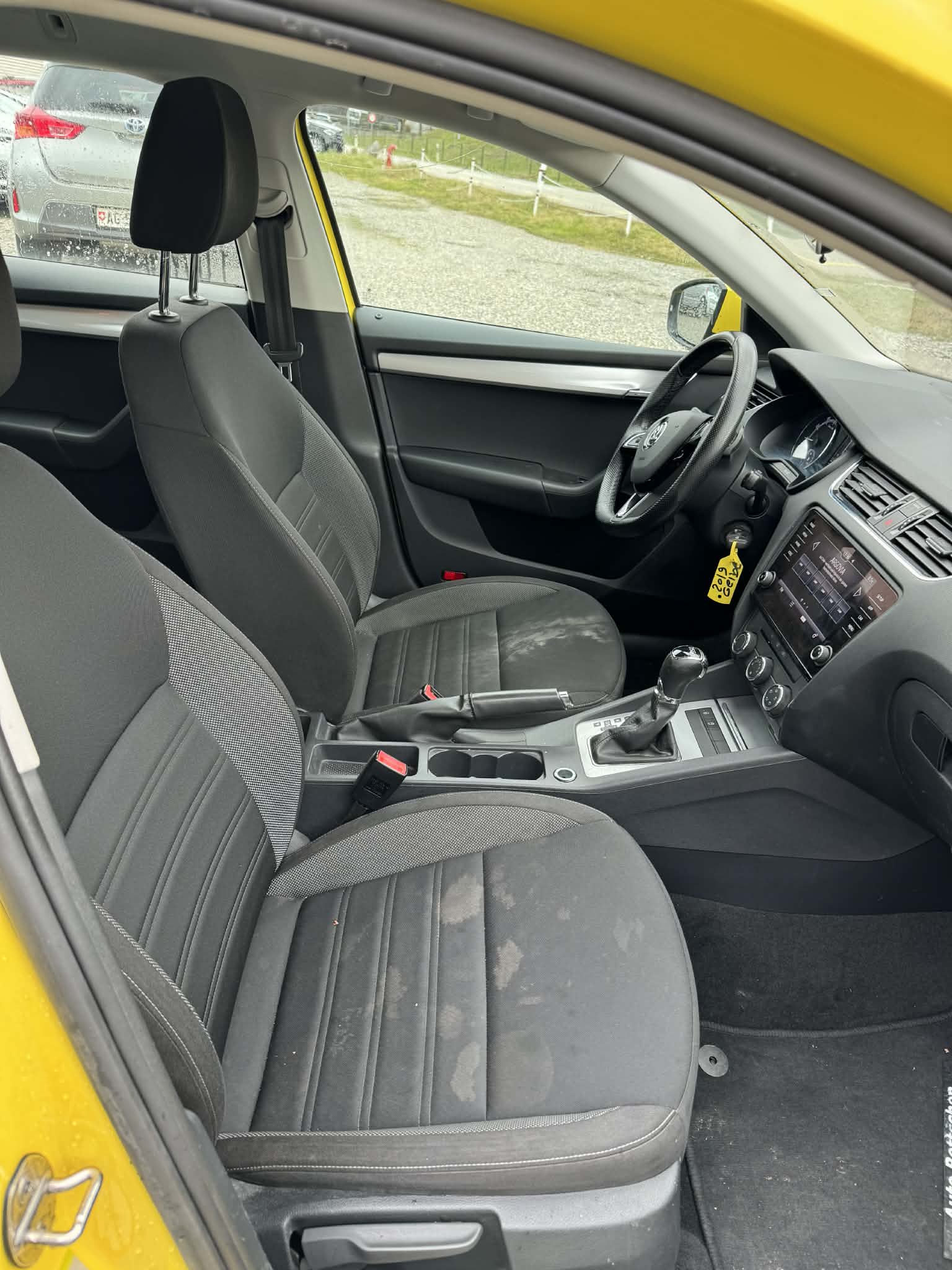 SKODA Octavia Combi 1.5 TSI Active-image-5