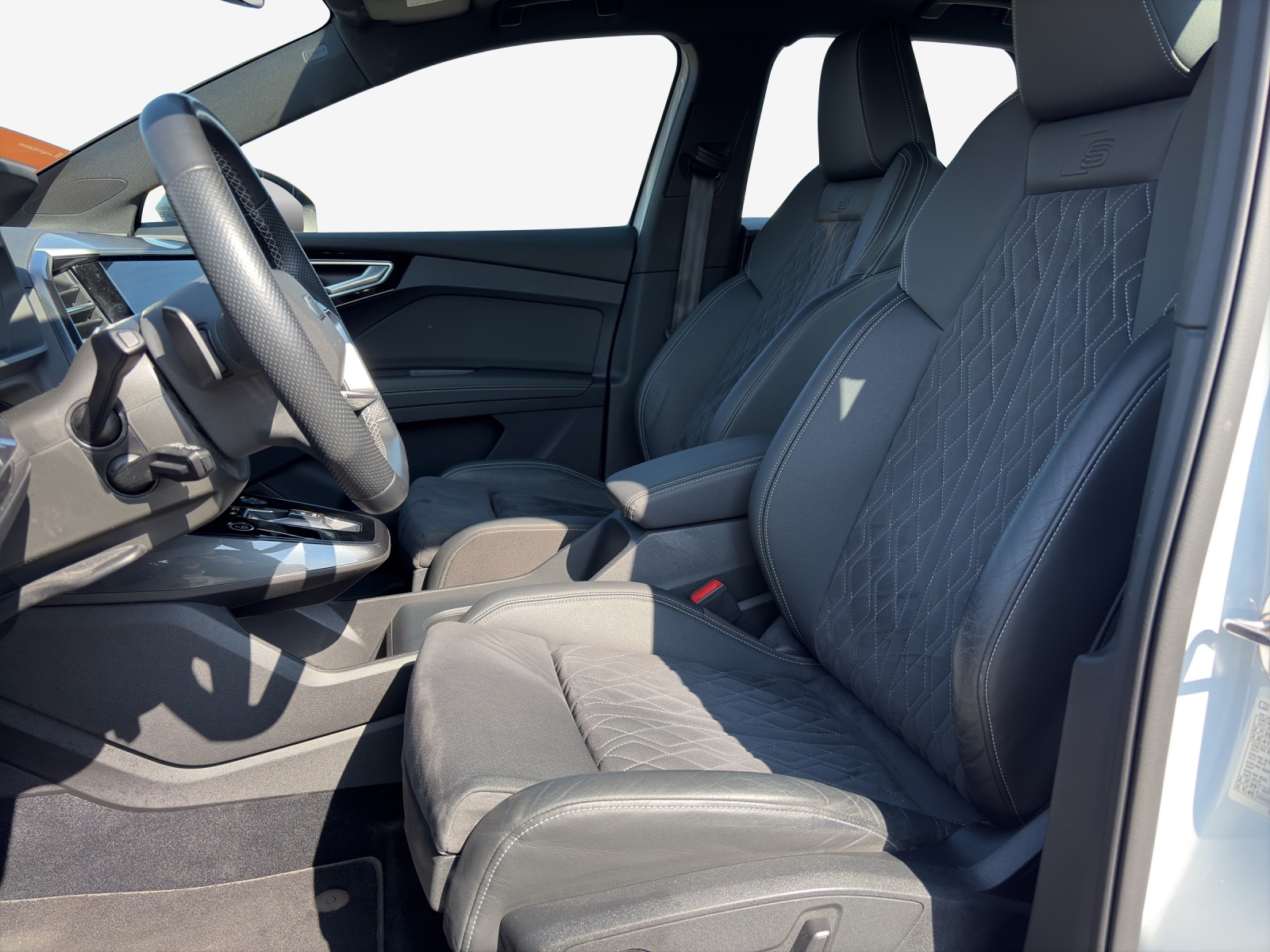 AUDI Q4 e-tron 50 quattro-image-7