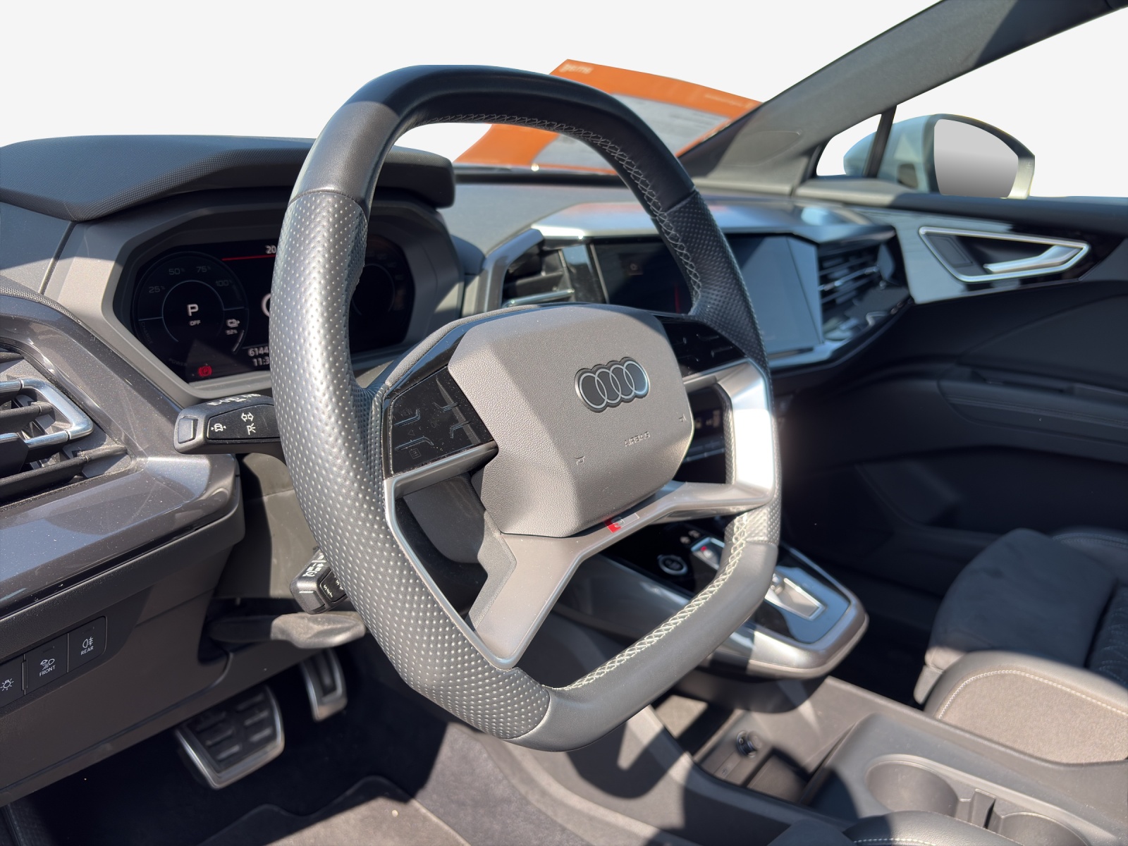 AUDI Q4 e-tron 50 quattro-image-9