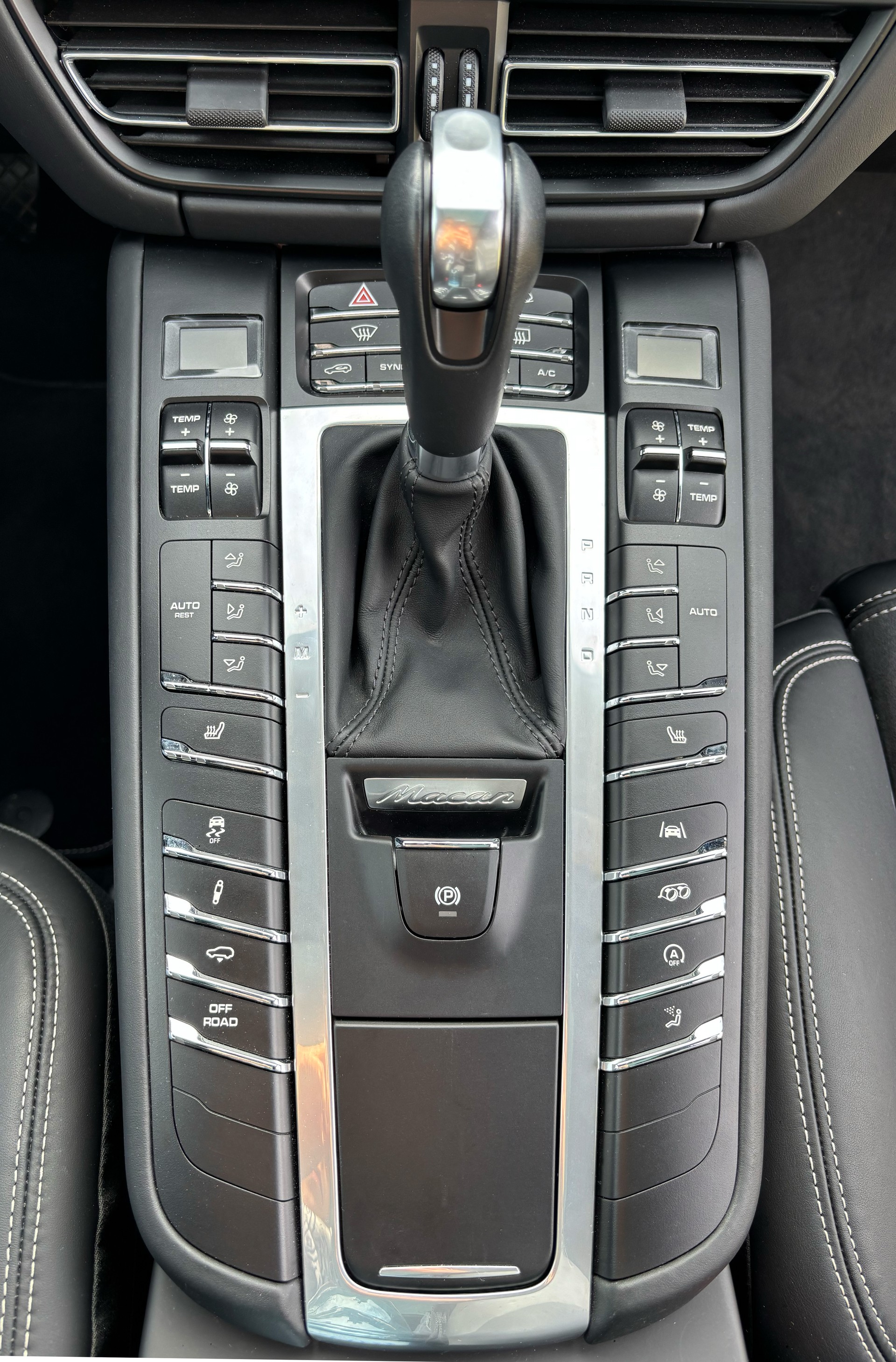 PORSCHE Macan GTS PDK-image-11