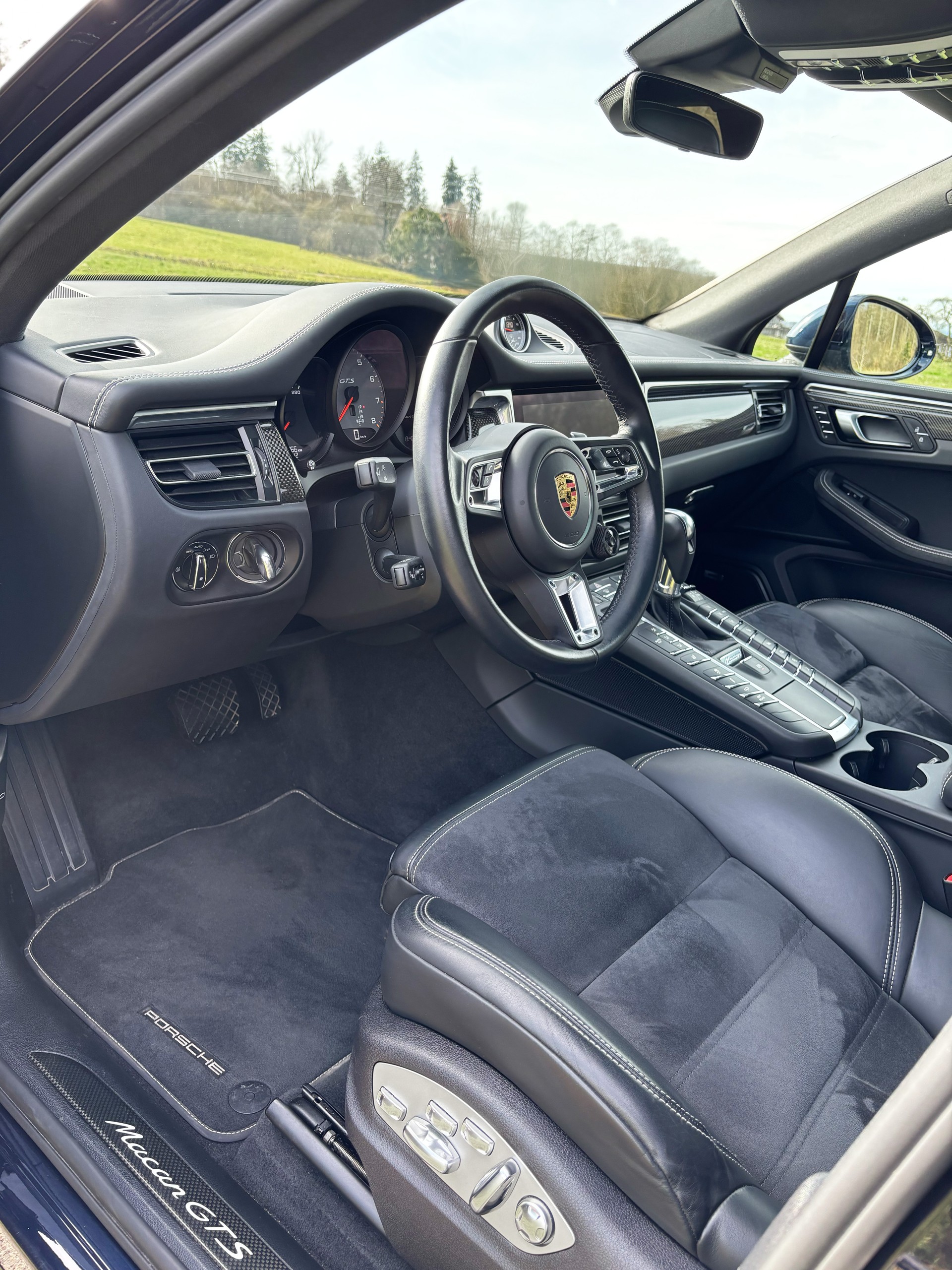 PORSCHE Macan GTS PDK-image-9