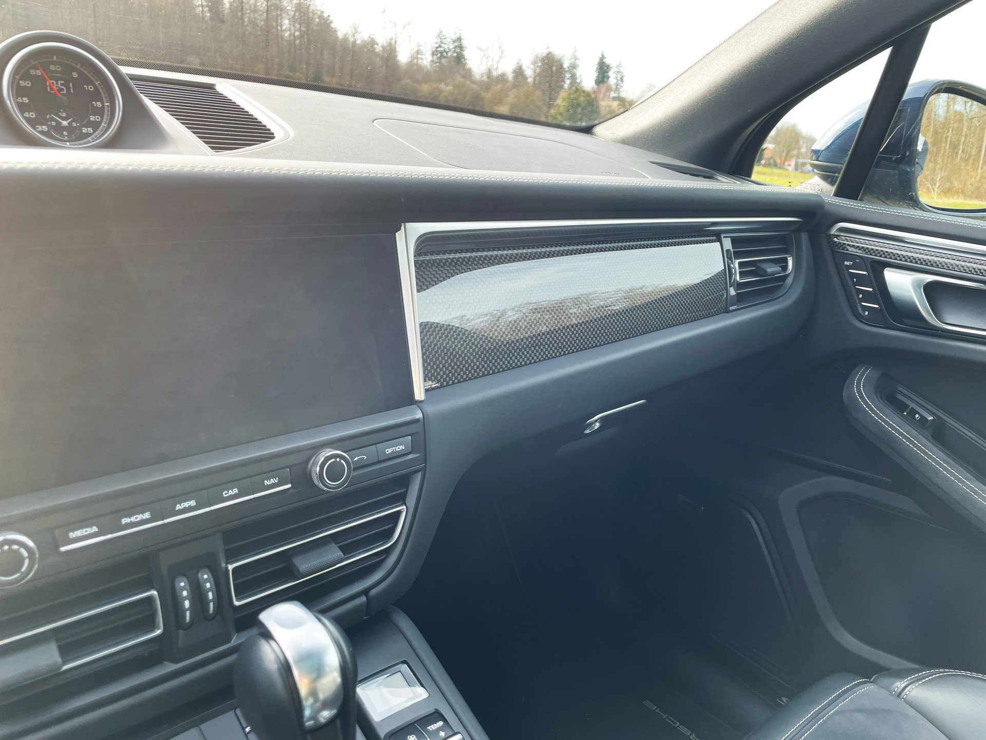 PORSCHE Macan GTS PDK-image-16