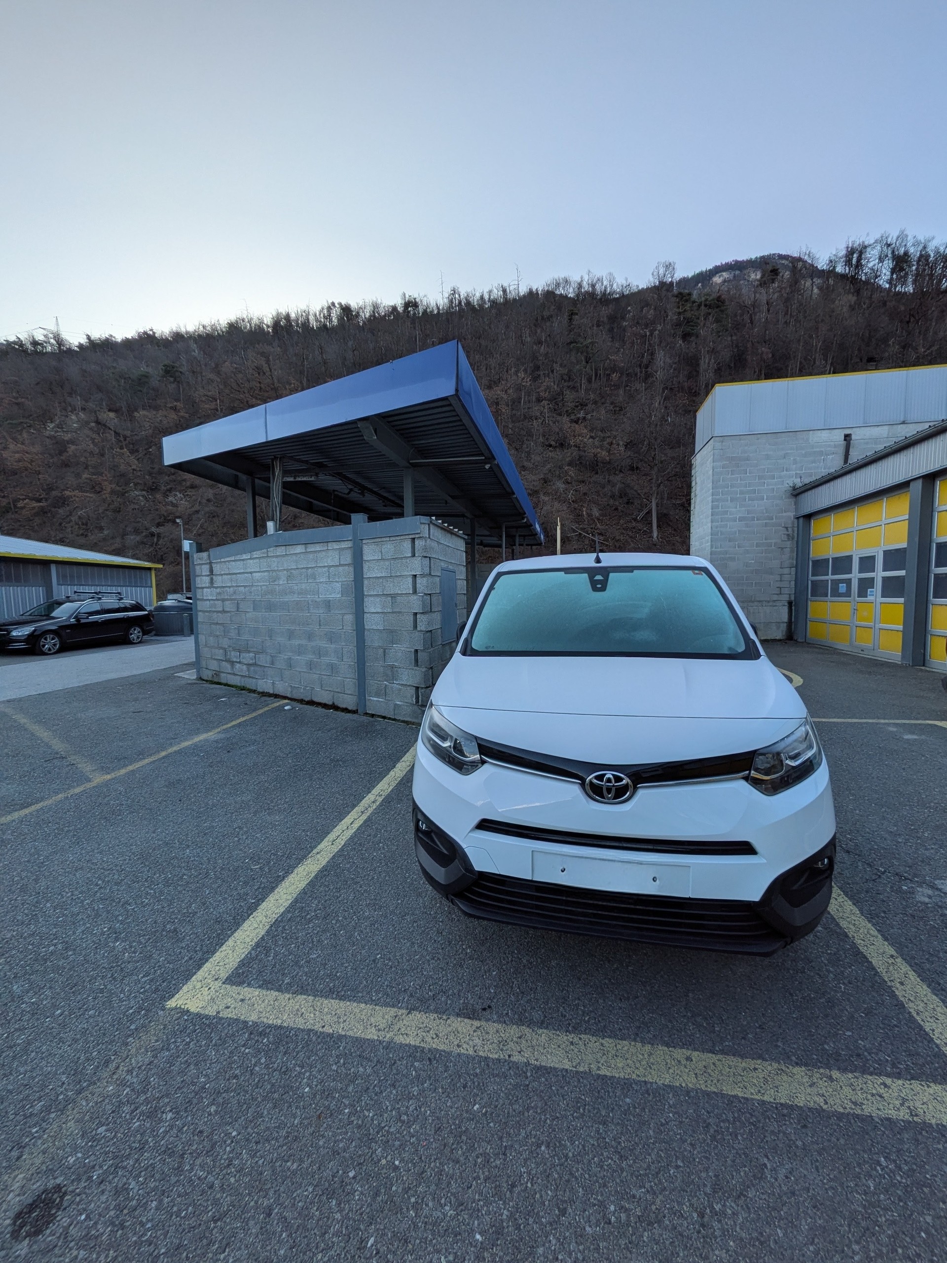 TOYOTA Proace City Van 1.5D Active Medium 4x4