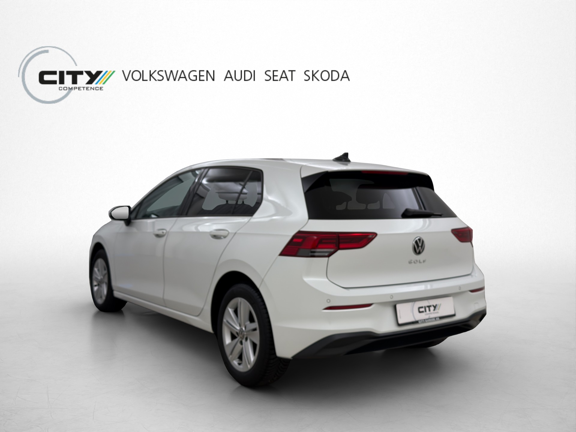 VW Golf 2.0 TDI Life DSG-image-1