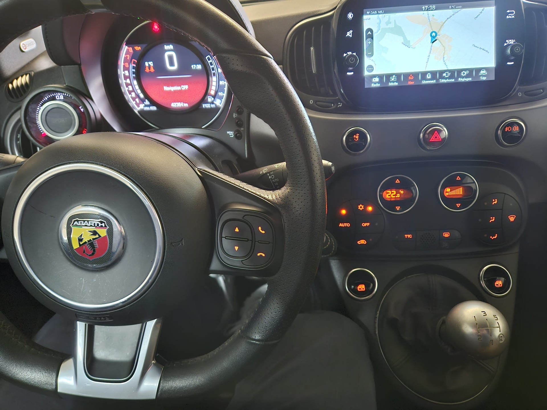 FIAT 595 1.4 16V Turbo Abarth 595 Premium-image-5