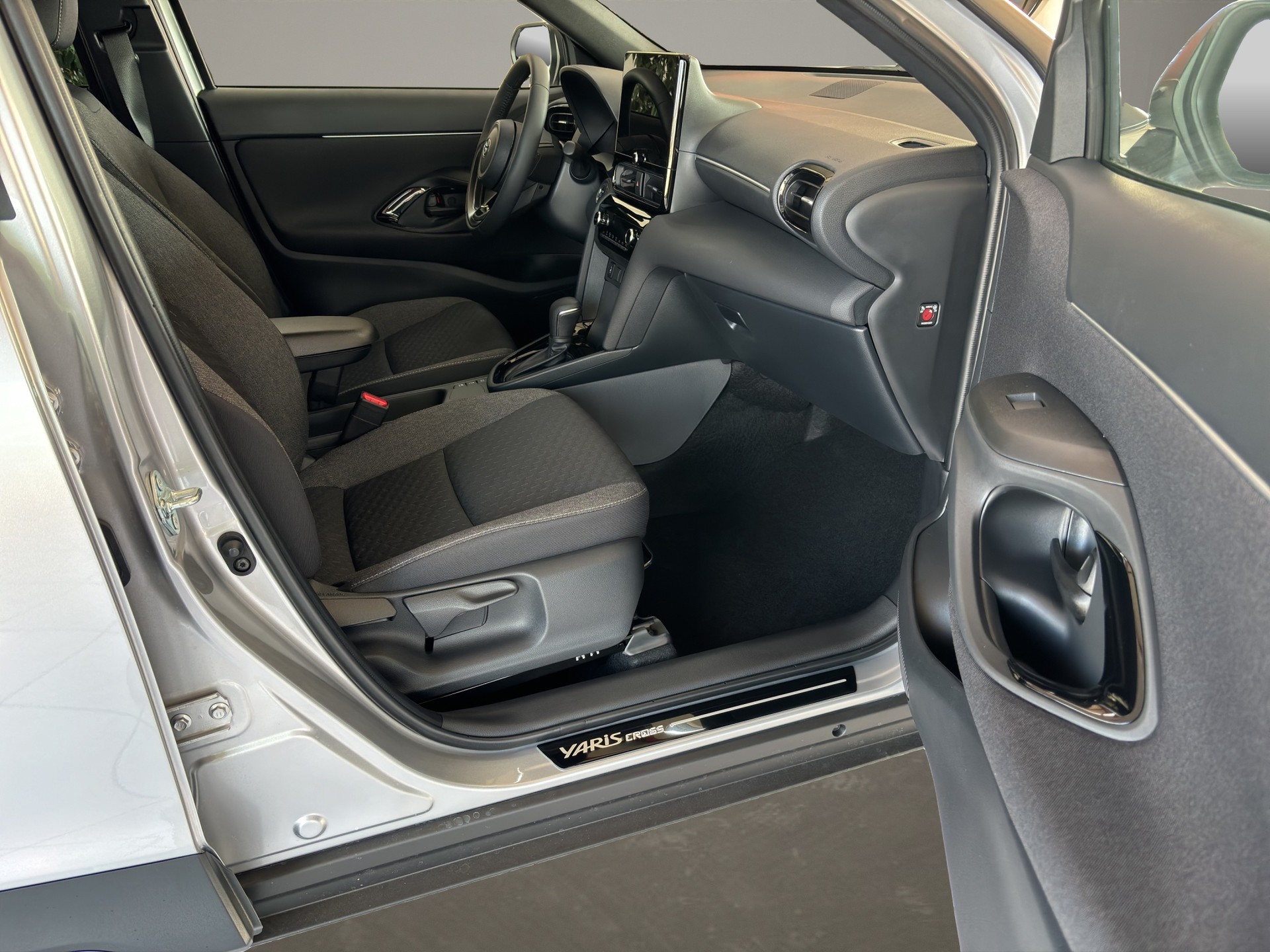 TOYOTA Yaris Cross 1.5 Trend e-CVT 130 PS-image-16