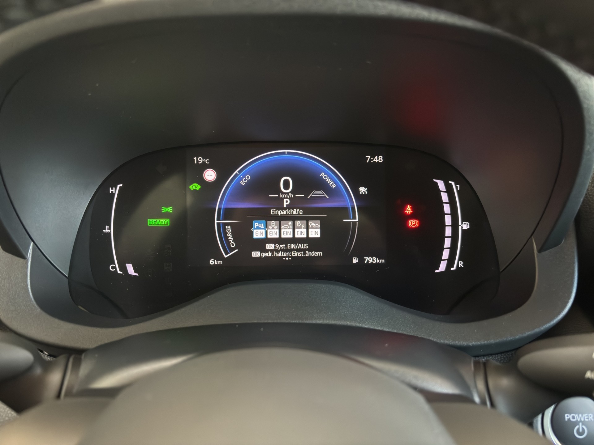 TOYOTA Yaris Cross 1.5 Trend e-CVT 130 PS-image-24