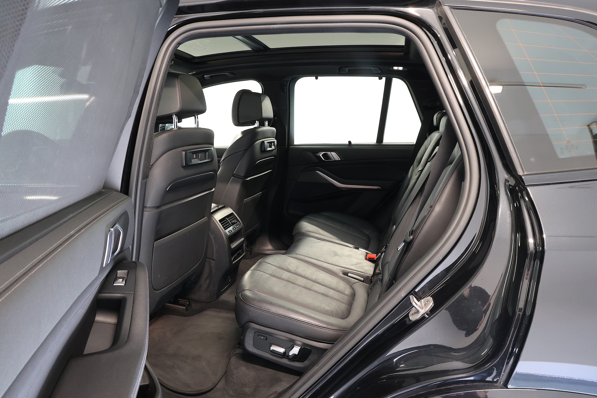 BMW X5 xDrive 30d M-Sport *7-Sitzer* Steptronic-image-15