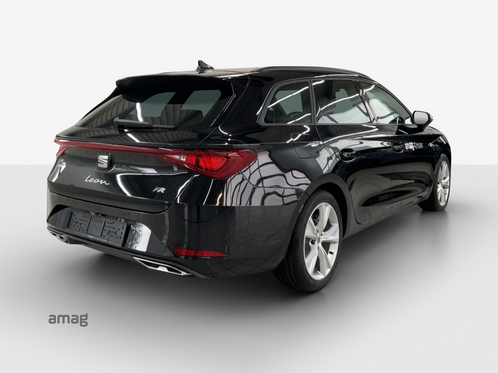SEAT Leon ST 1.5 eTSI mHEV DSG Move FR-image-4