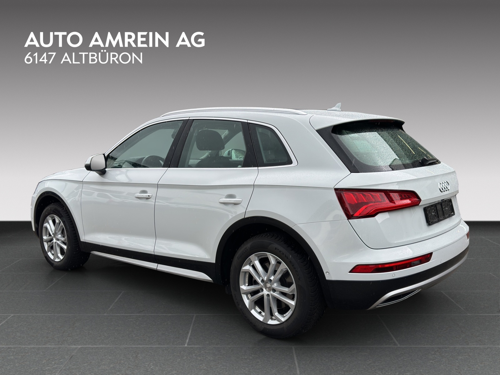 AUDI Q5 45 TFSI design quattro S-tronic-image-8