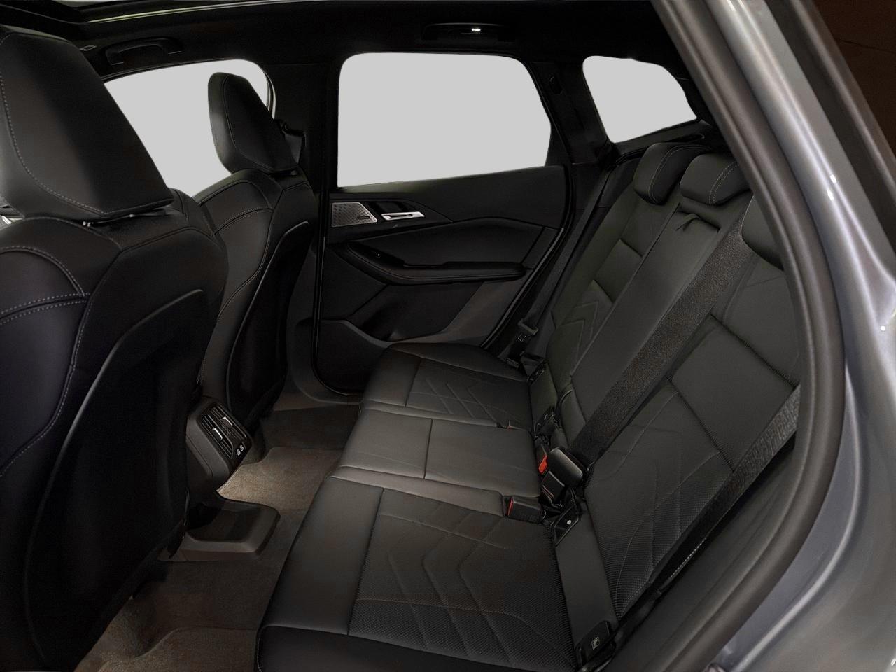 BMW 223i xDrive Active Tourer M Sport-image-16