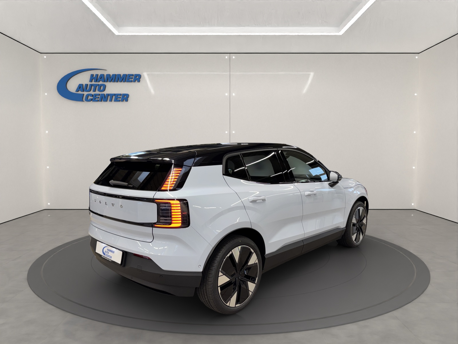 VOLVO EX30 E60 Twin Ultra Performance AWD-image-4