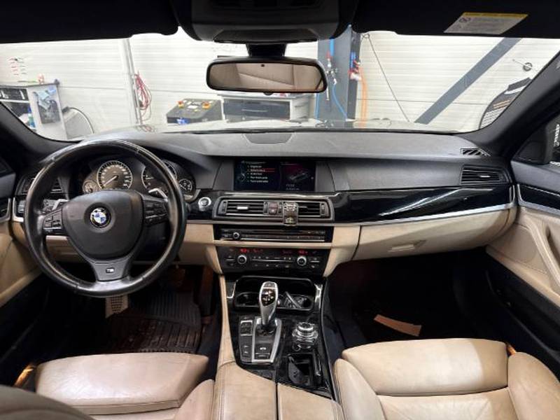 BMW M550d xDrive Steptronic-image-4
