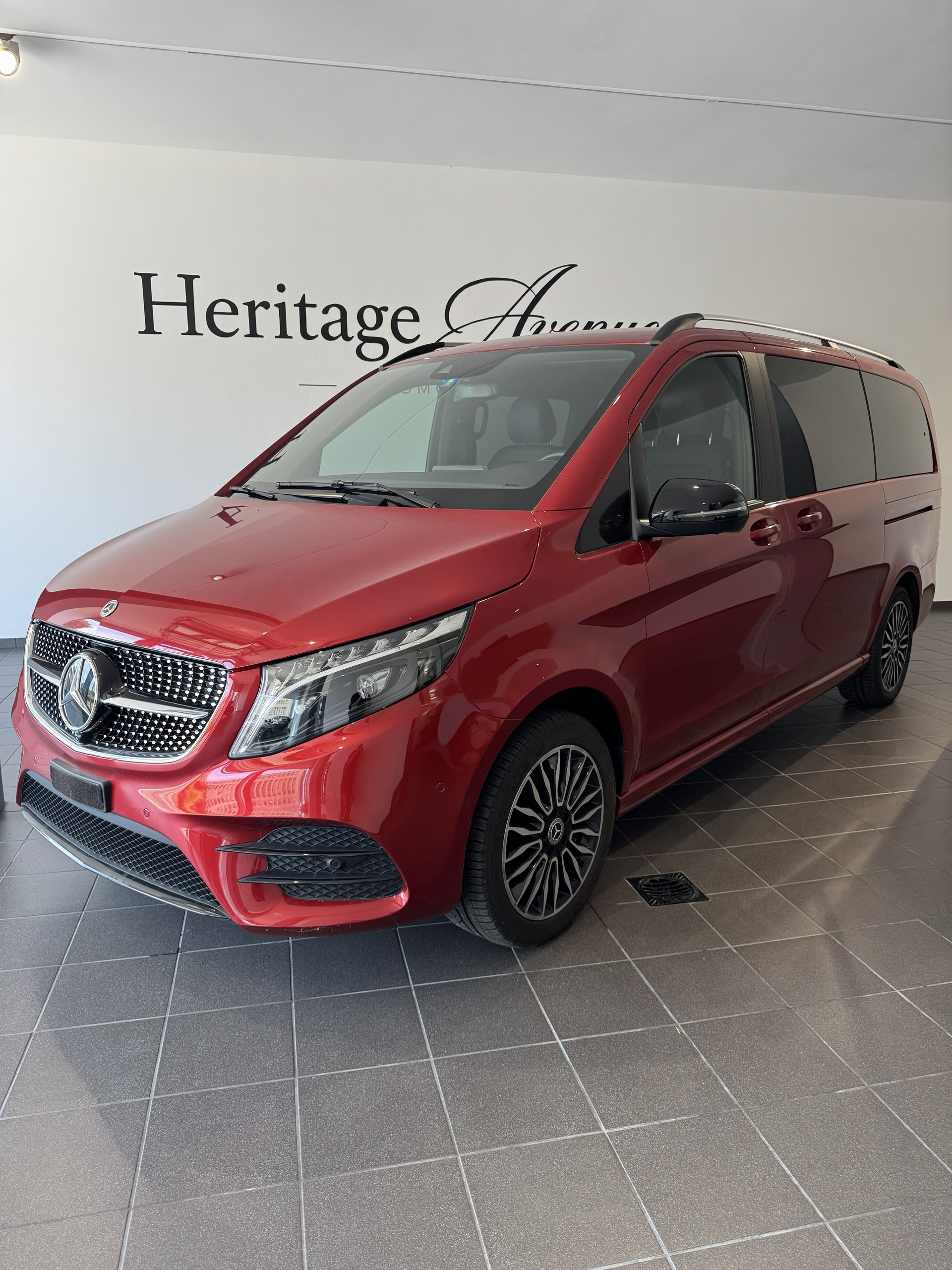 MERCEDES-BENZ V 300 d lang Avantgarde 4Matic 9G-Tronic-image-1