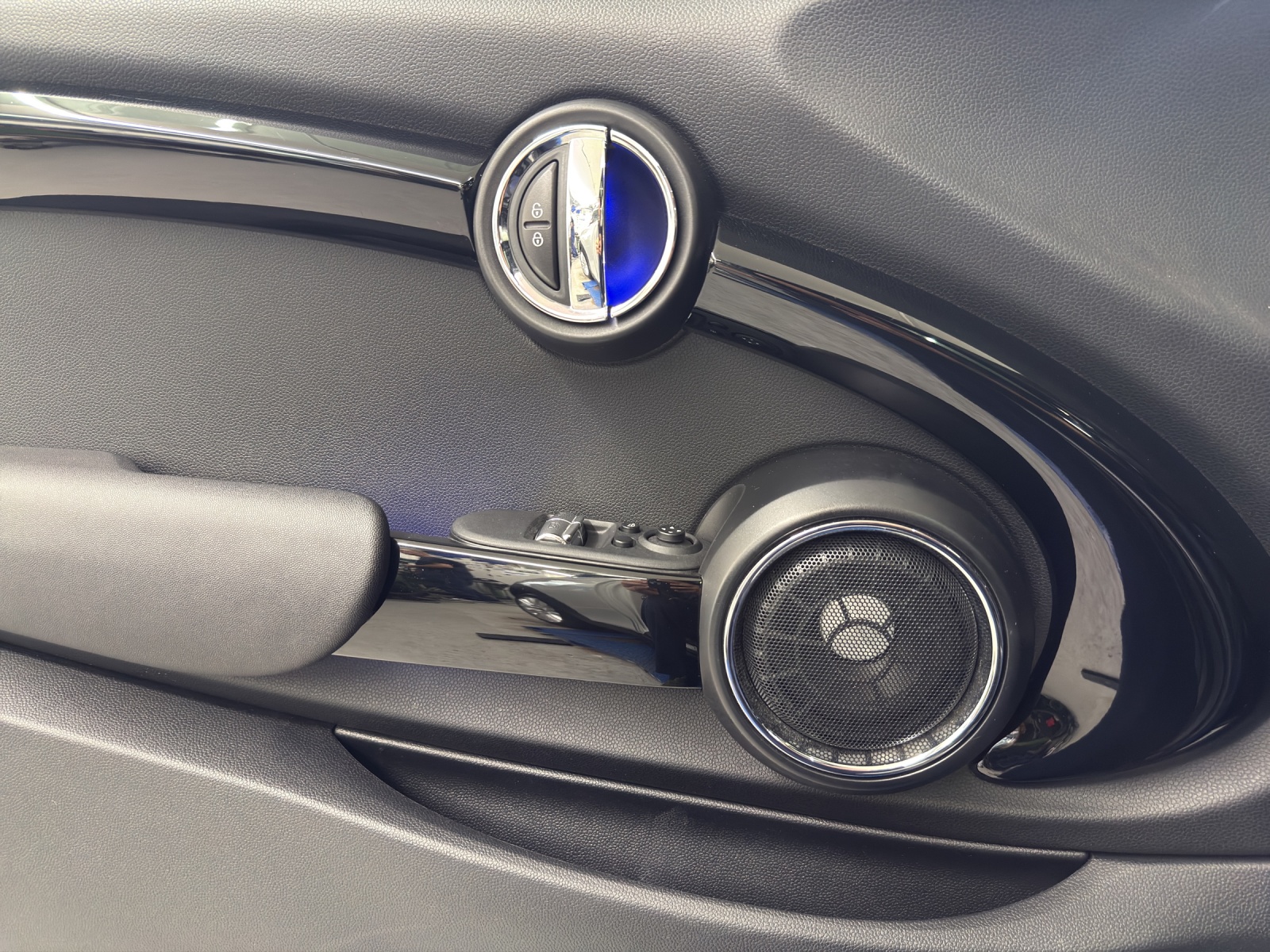 MINI Cooper S-image-14