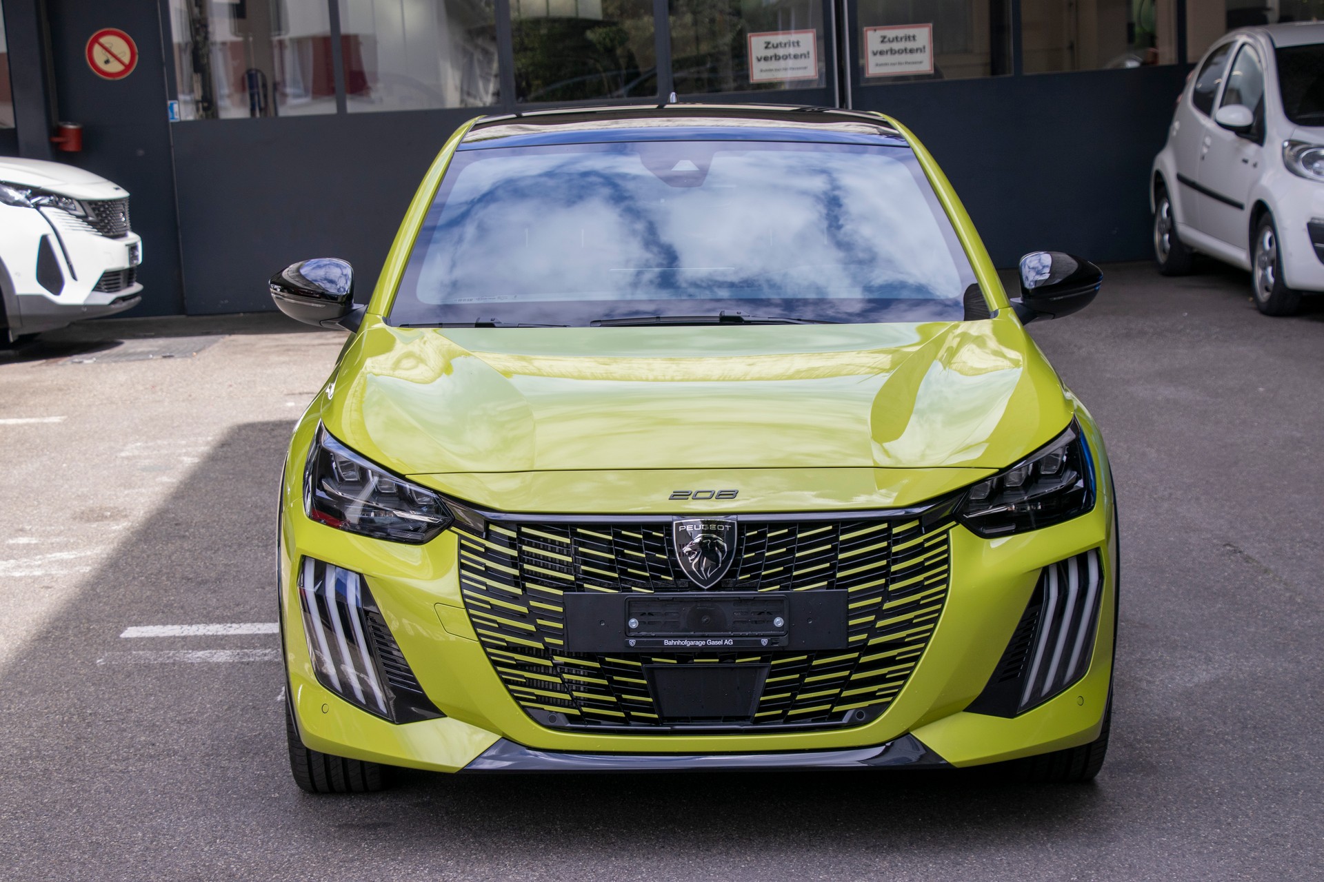 PEUGEOT 208 1.2 MHEV 110 GT-image-4