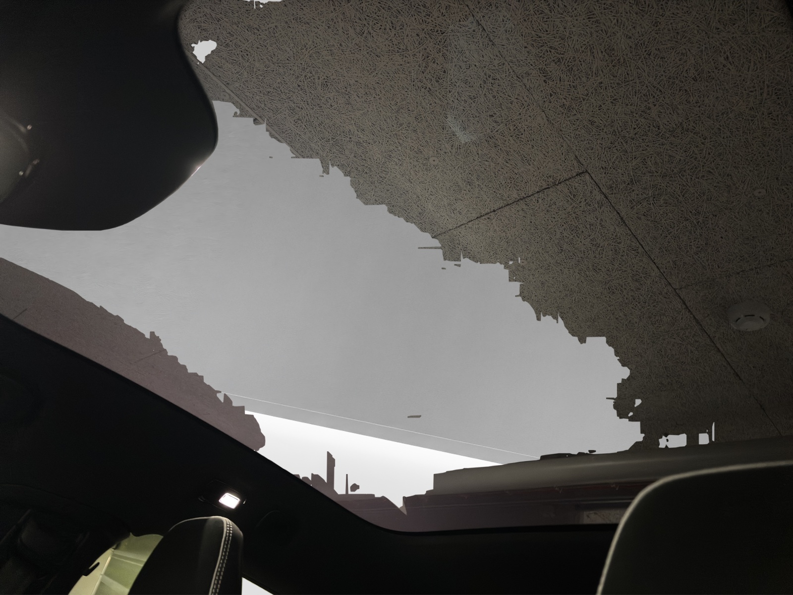 VOLVO C40 P6 Recharge Ultimate-image-5
