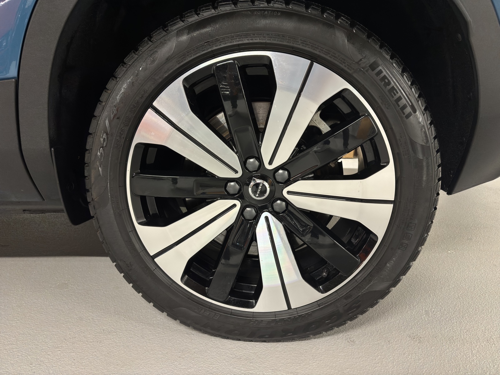VOLVO C40 P6 Recharge Ultimate-image-15
