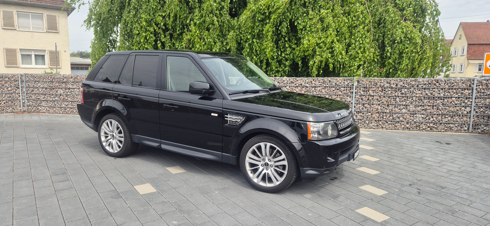 LAND ROVER Range Rover Sport 3.0 TDV6 HSE Automatic-image-0