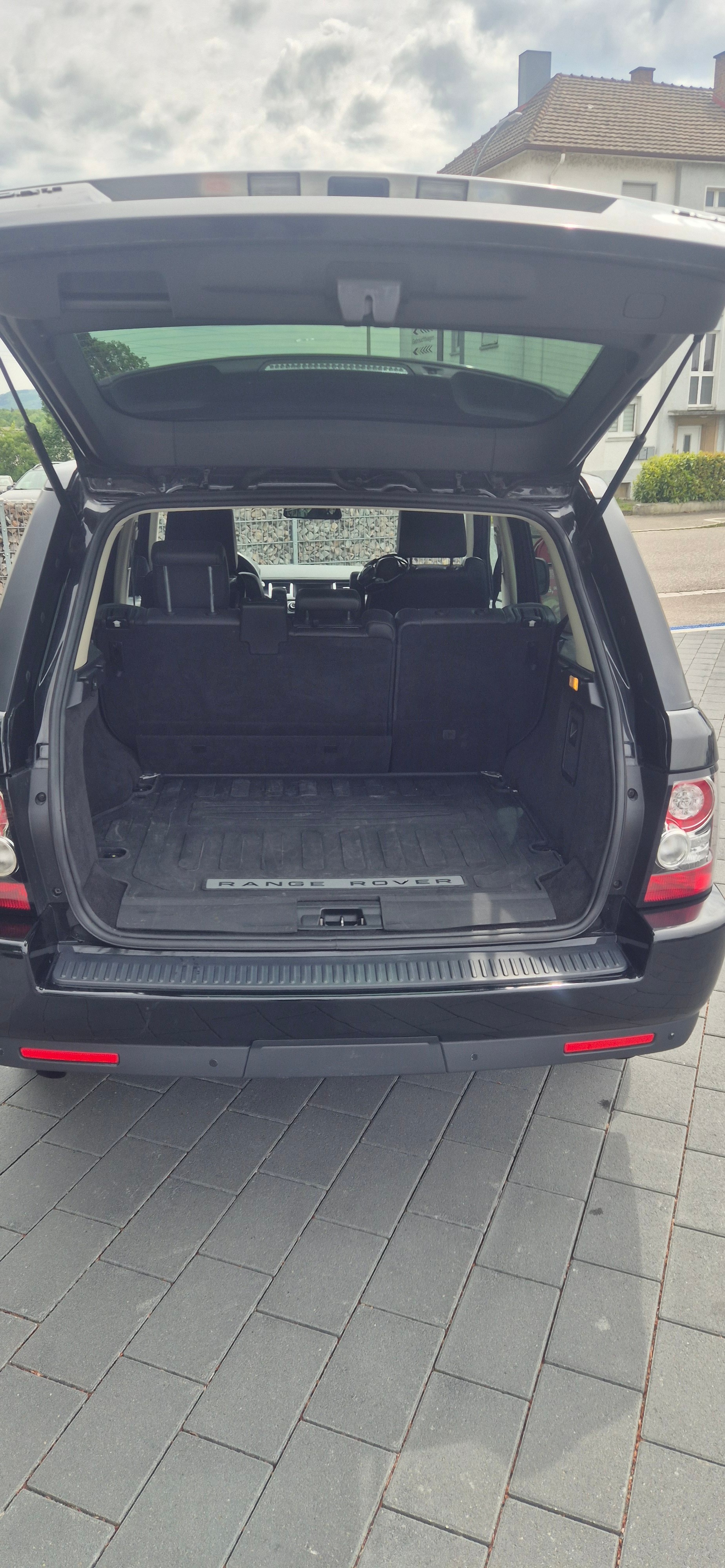 LAND ROVER Range Rover Sport 3.0 TDV6 HSE Automatic-image-5