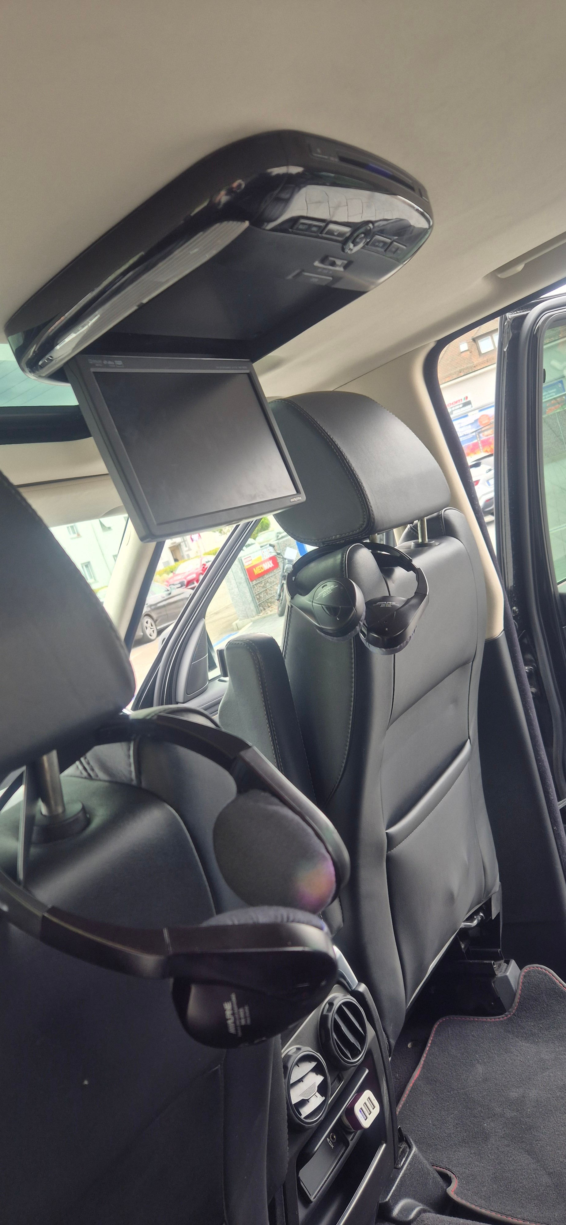 LAND ROVER Range Rover Sport 3.0 TDV6 HSE Automatic-image-10