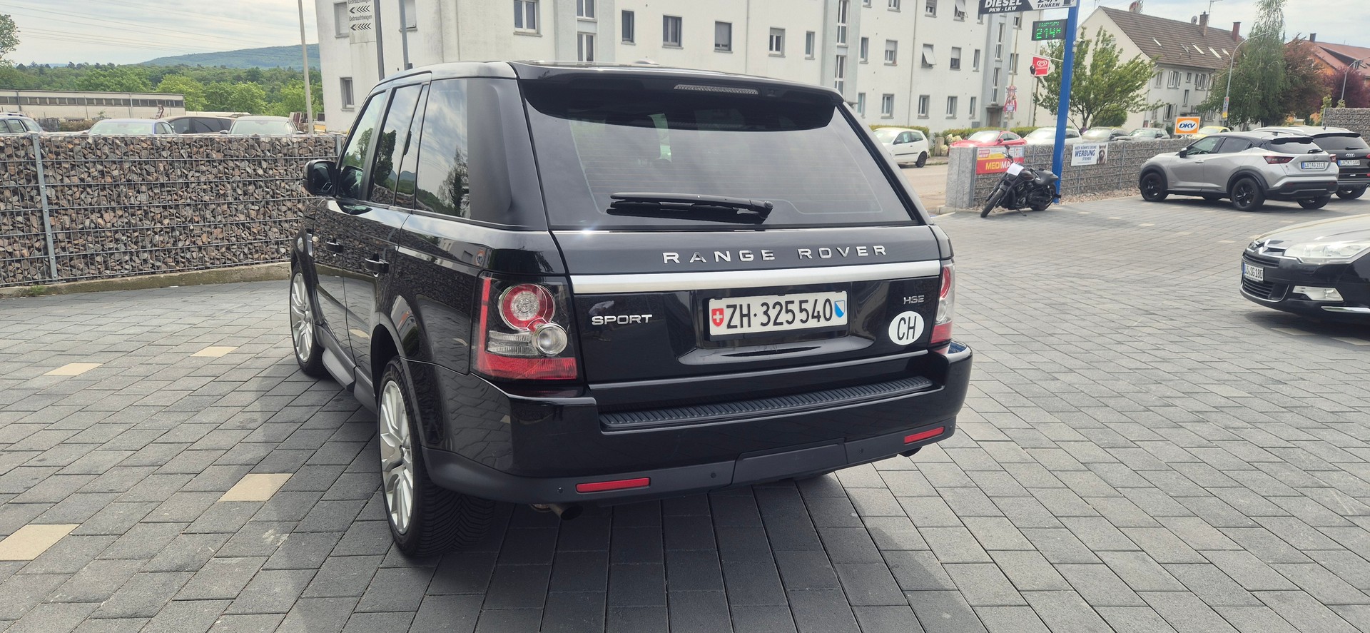LAND ROVER Range Rover Sport 3.0 TDV6 HSE Automatic-image-3