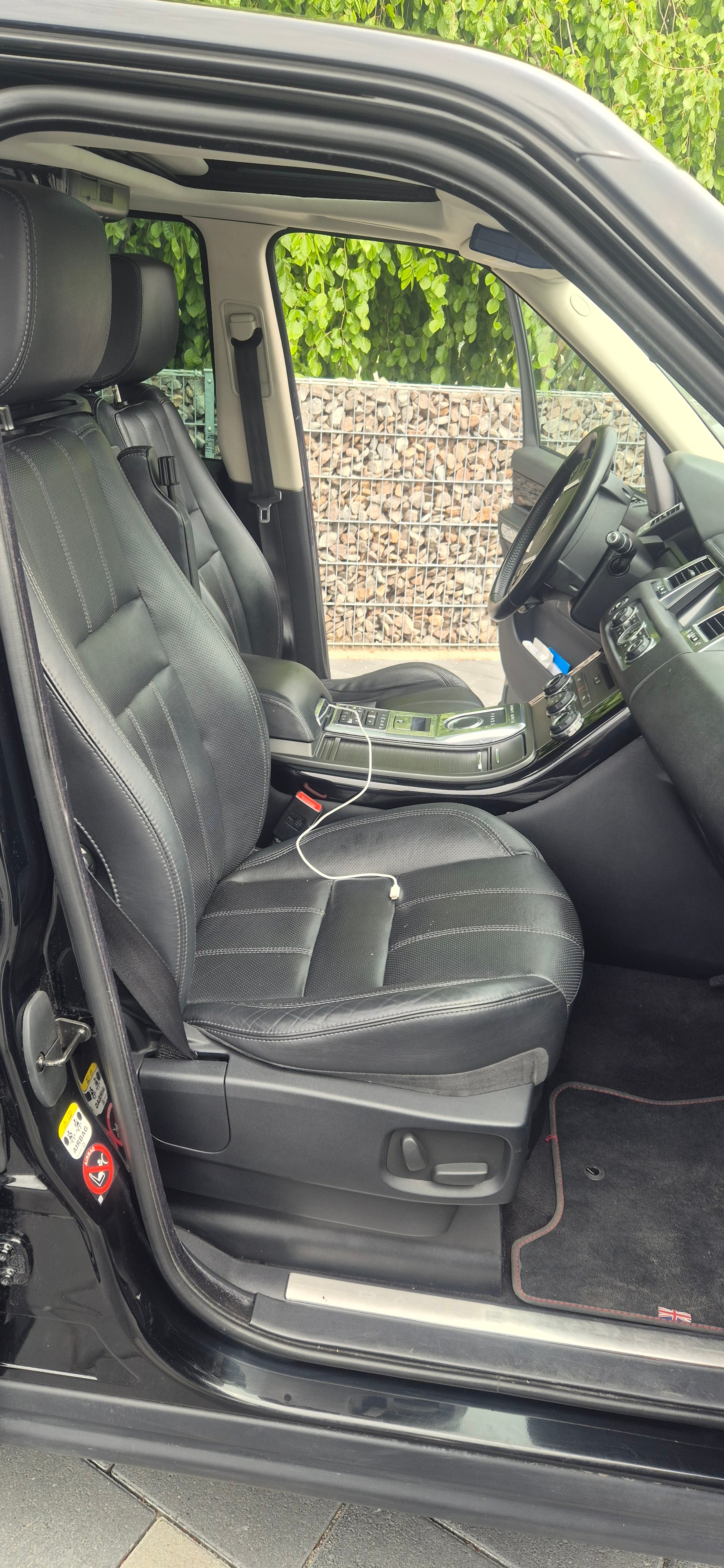 LAND ROVER Range Rover Sport 3.0 TDV6 HSE Automatic-image-11